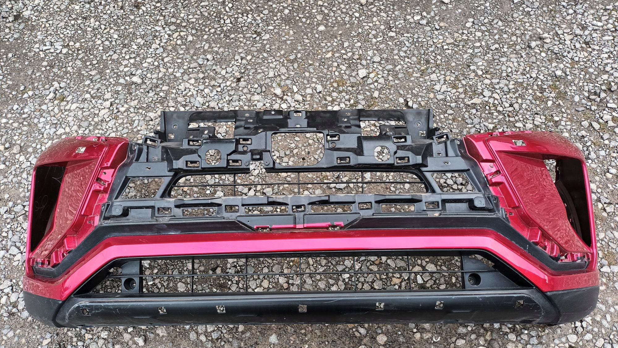 FRONTSTOSSSTANGE MITSUBISHI ECLIPSE CROSS 18R->
