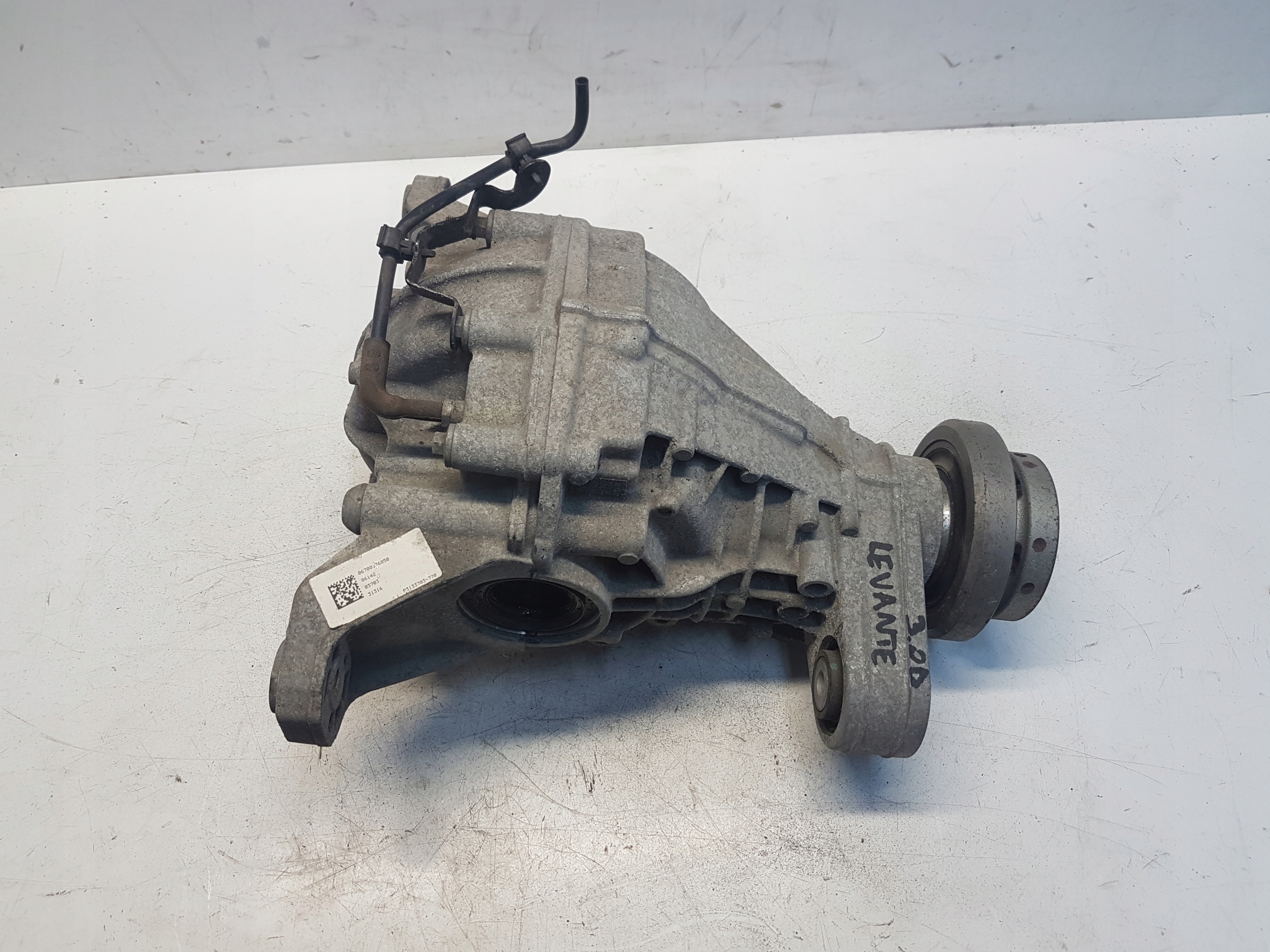 MASERATI LEVANTE differential diff 06700376850