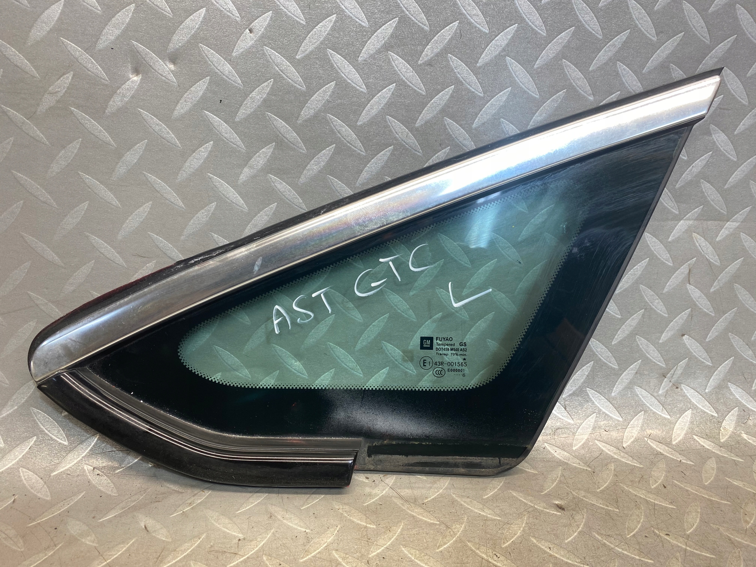 СКЛО ШВИДКЕ КУЗОВНЕ ЛІВЕ ASTRA IV J GTC 2016