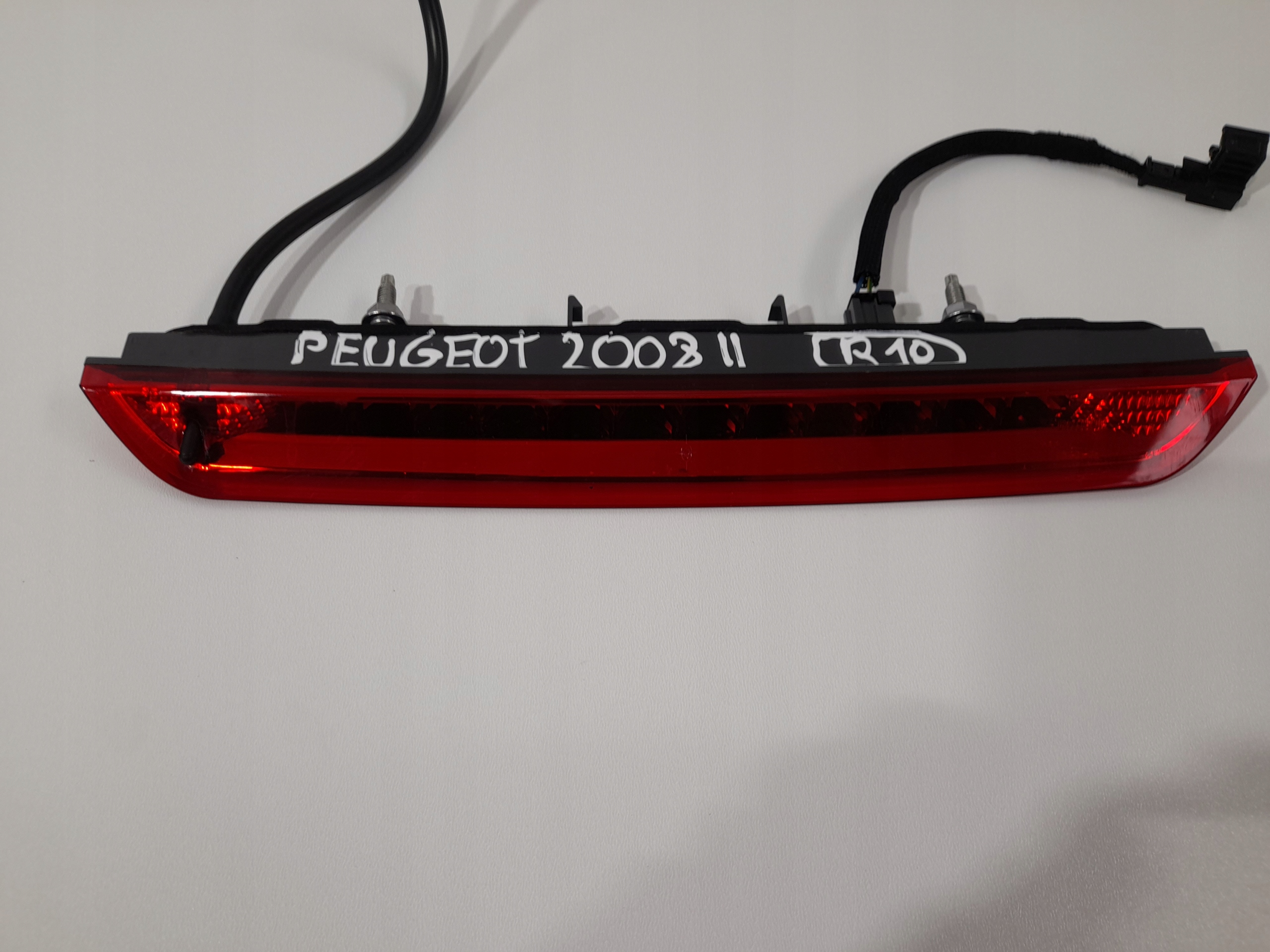 PEUGEOT 2008 II light STOPU STOP (R10)
