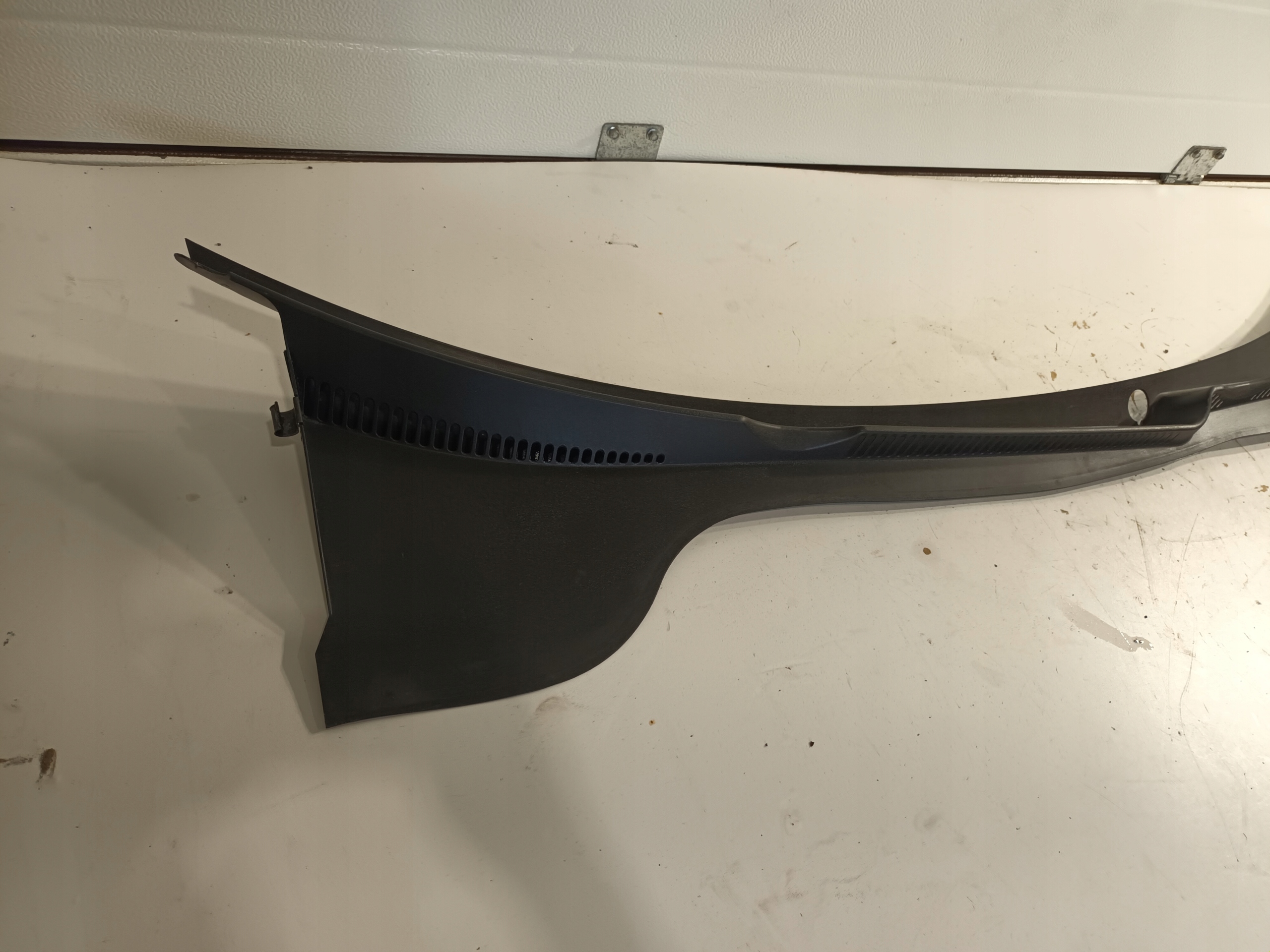 GOLF V VI HB torpedo plastic 1K1819415B