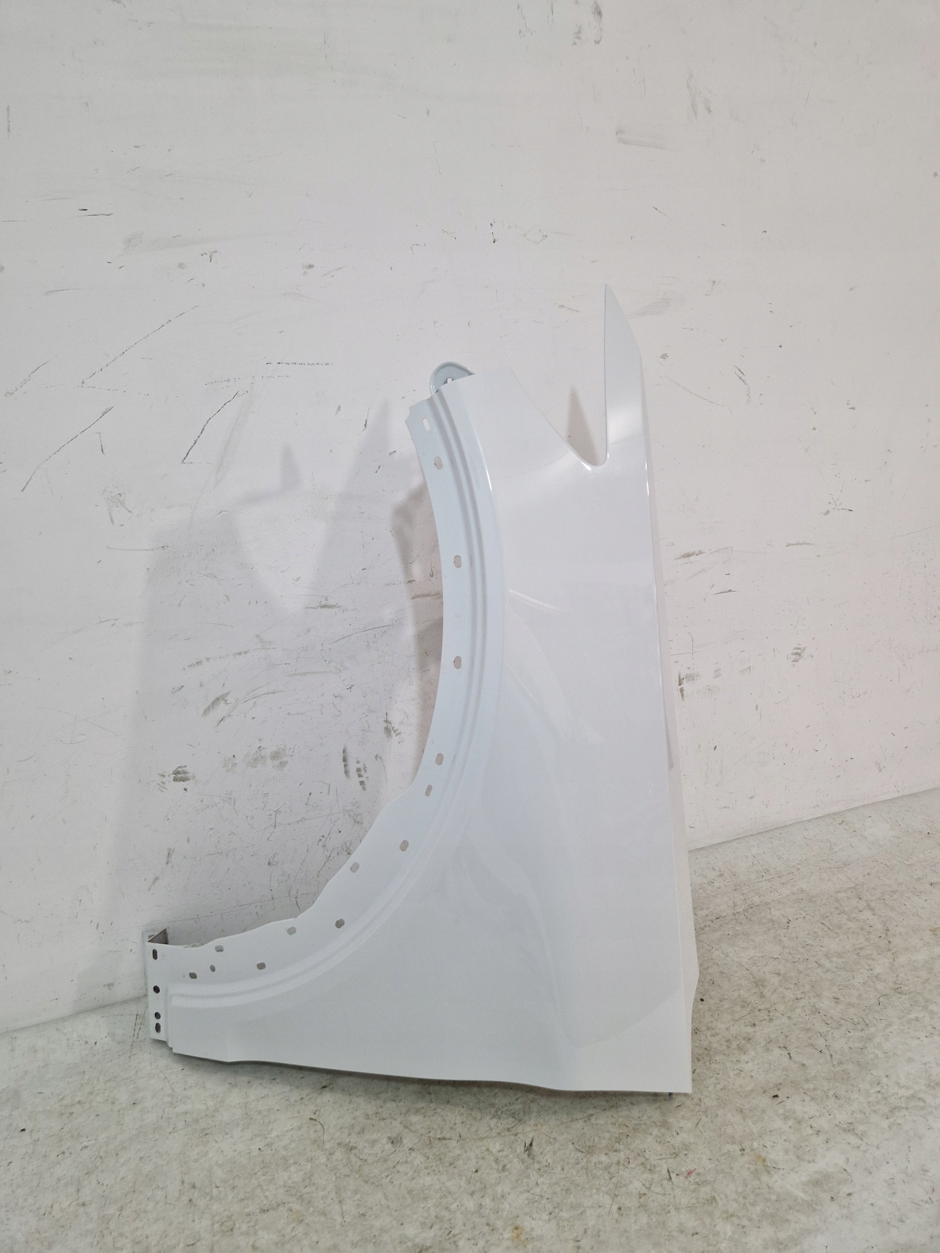 Ford Explorer VI 2020- fender left front front YZ