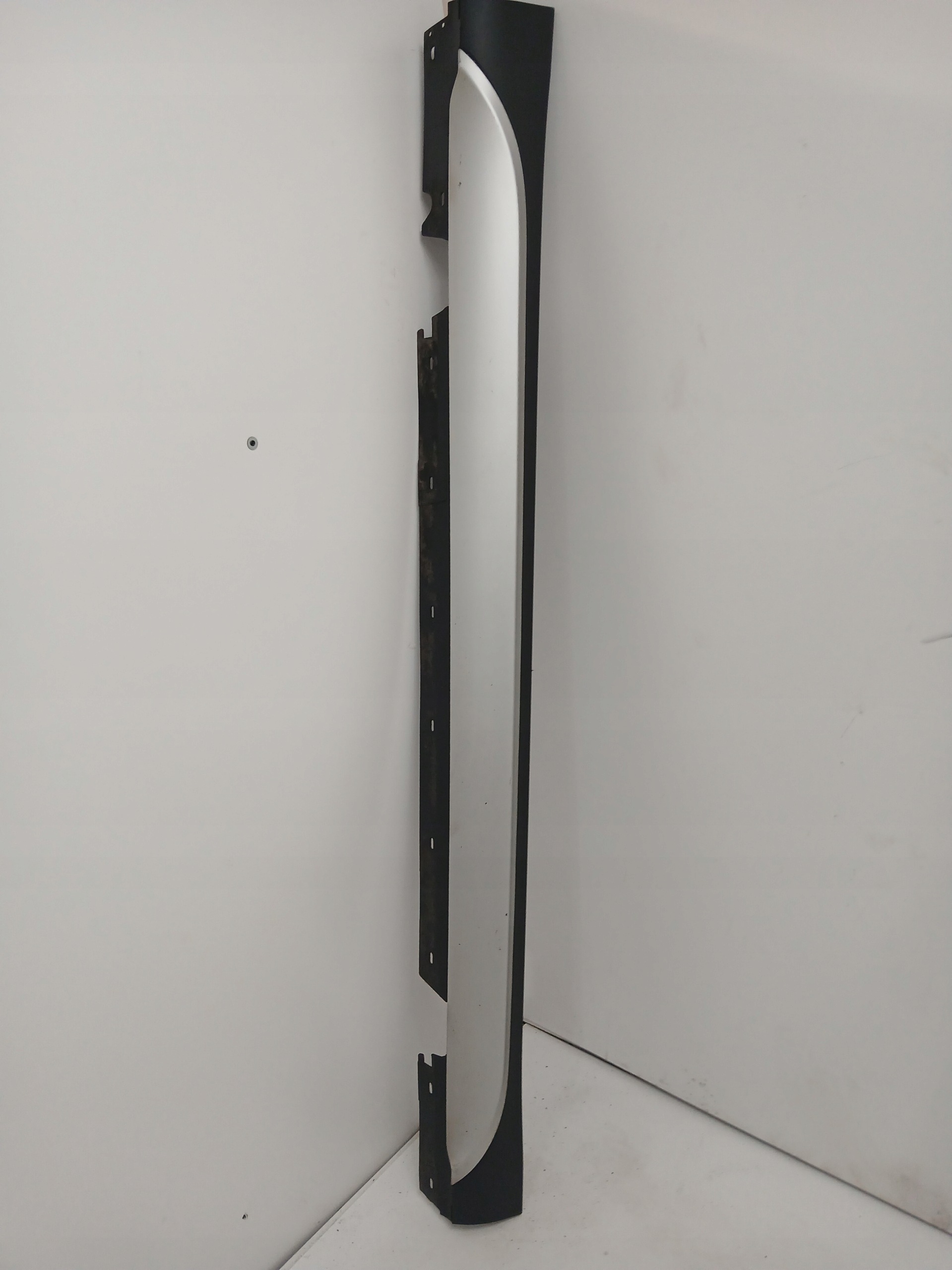 moulage seuil couverture droit BMW X1 E84