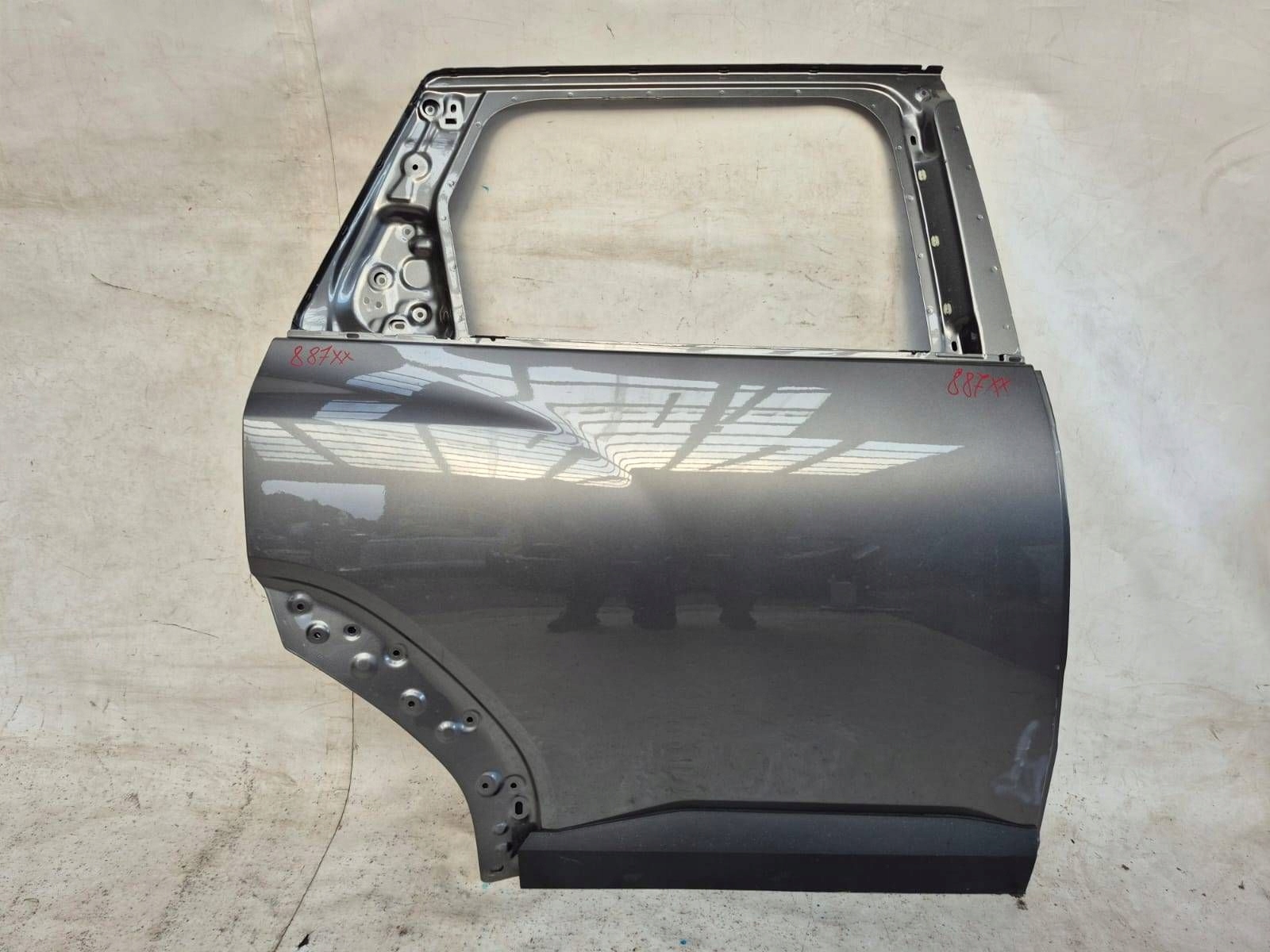 DACIA DUSTER III 24- Tür rechts heck hinten