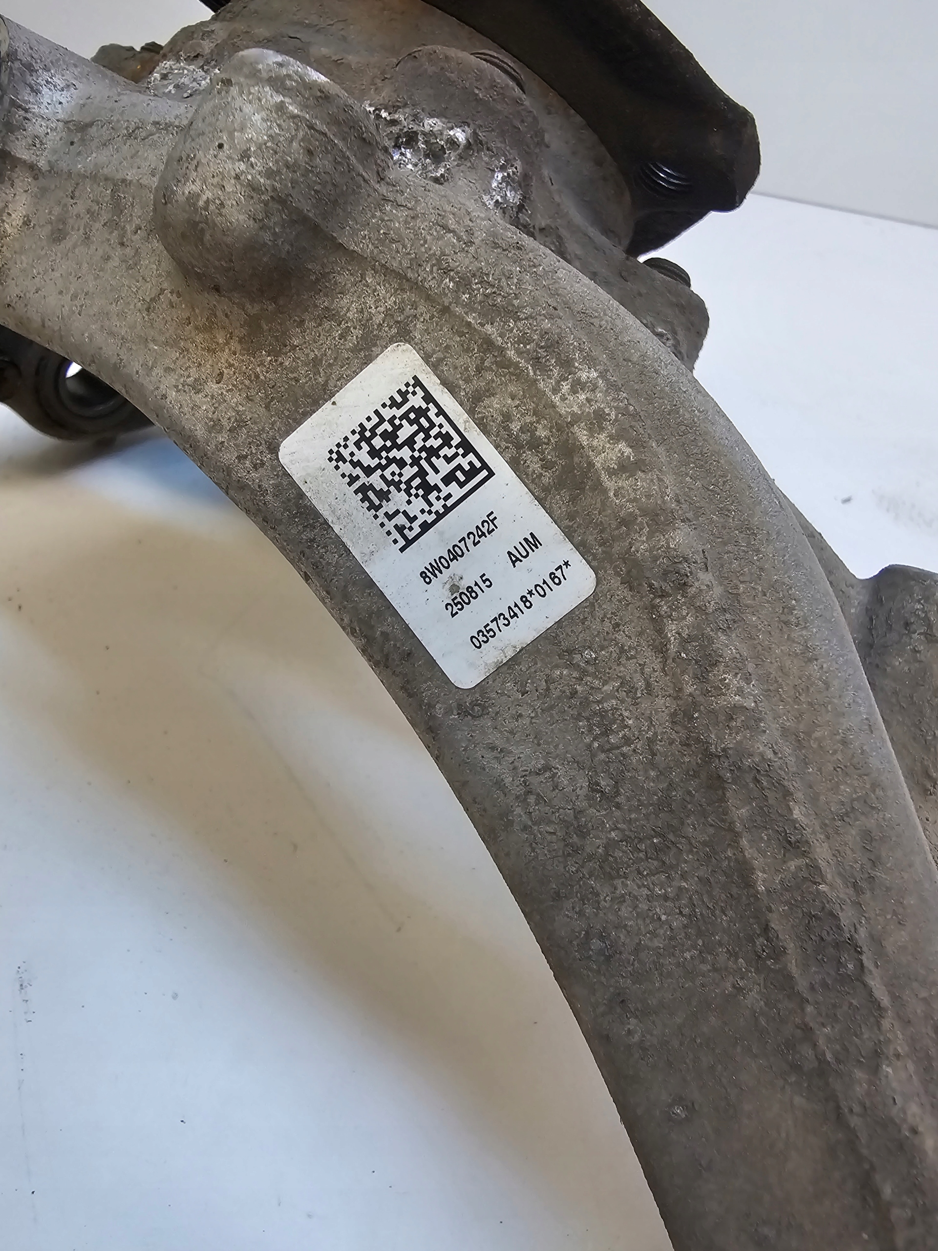 swing right front AUDI A4 B9 A5 Q5 8W0407560