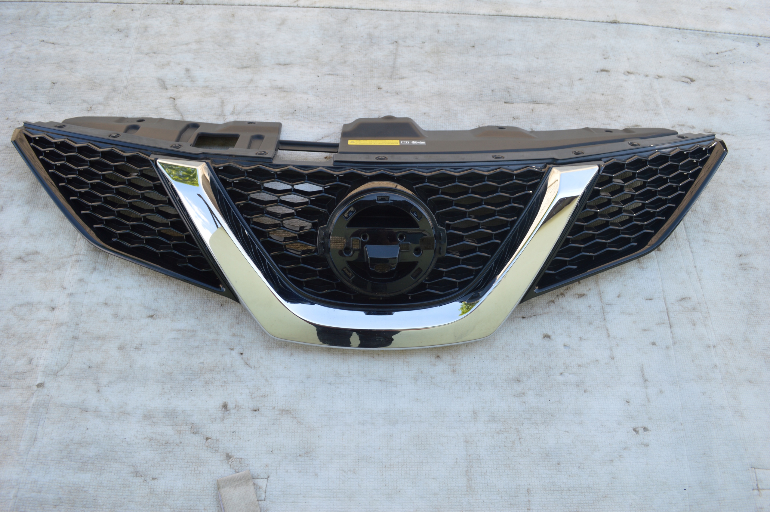 Nissan Qashqai J11 Kühlergrill FRONTGRILL Kühlergitter - Thumbnail 9