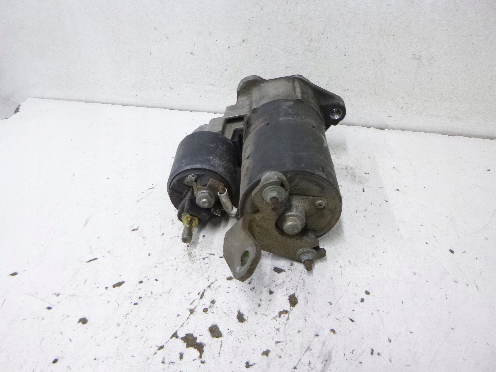 starter Volkswagen Passat B5 FL 1.6 2003r 06B911023