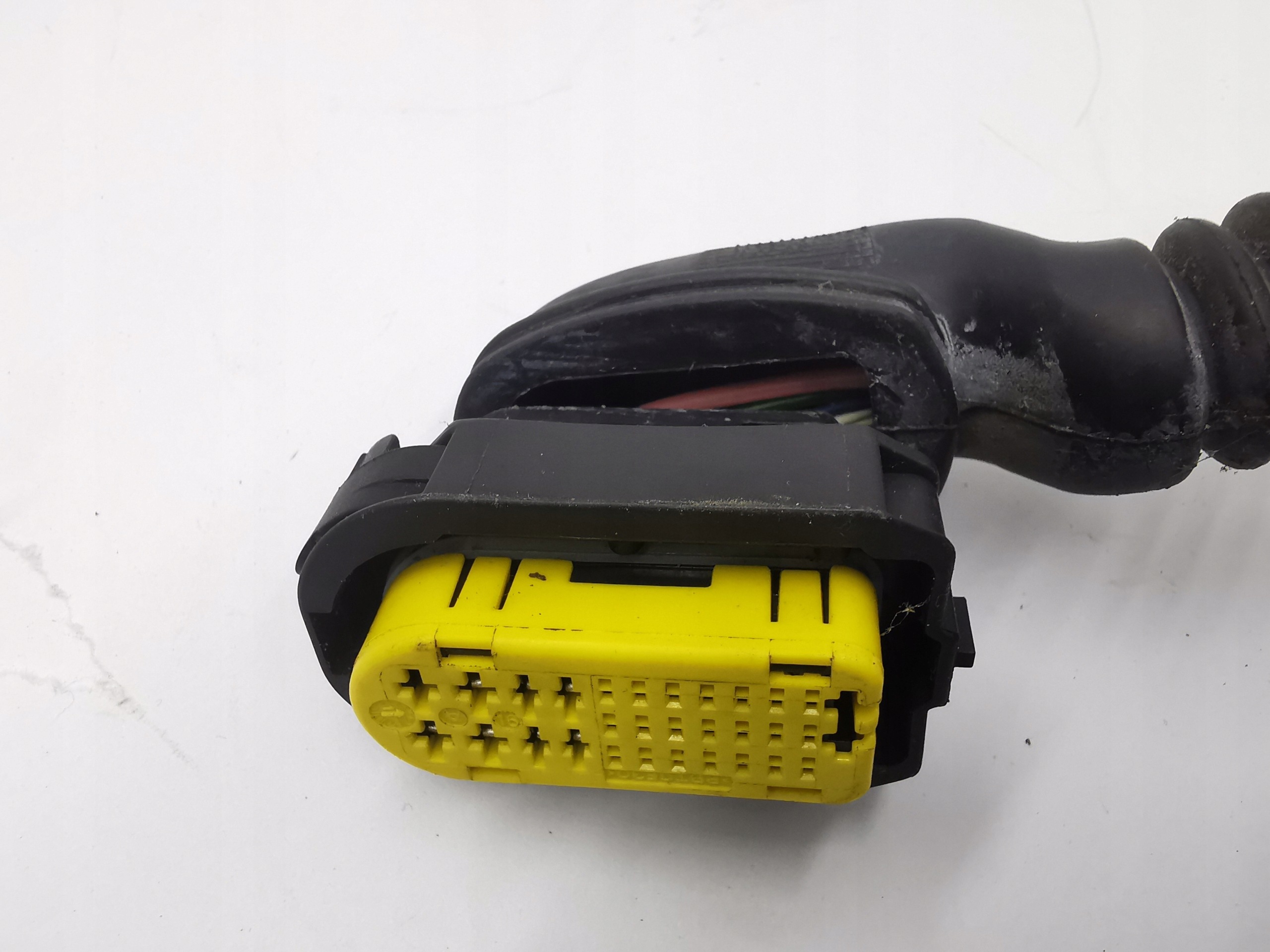 bundle door left rear part RENAULT CAPTUR 241278113R