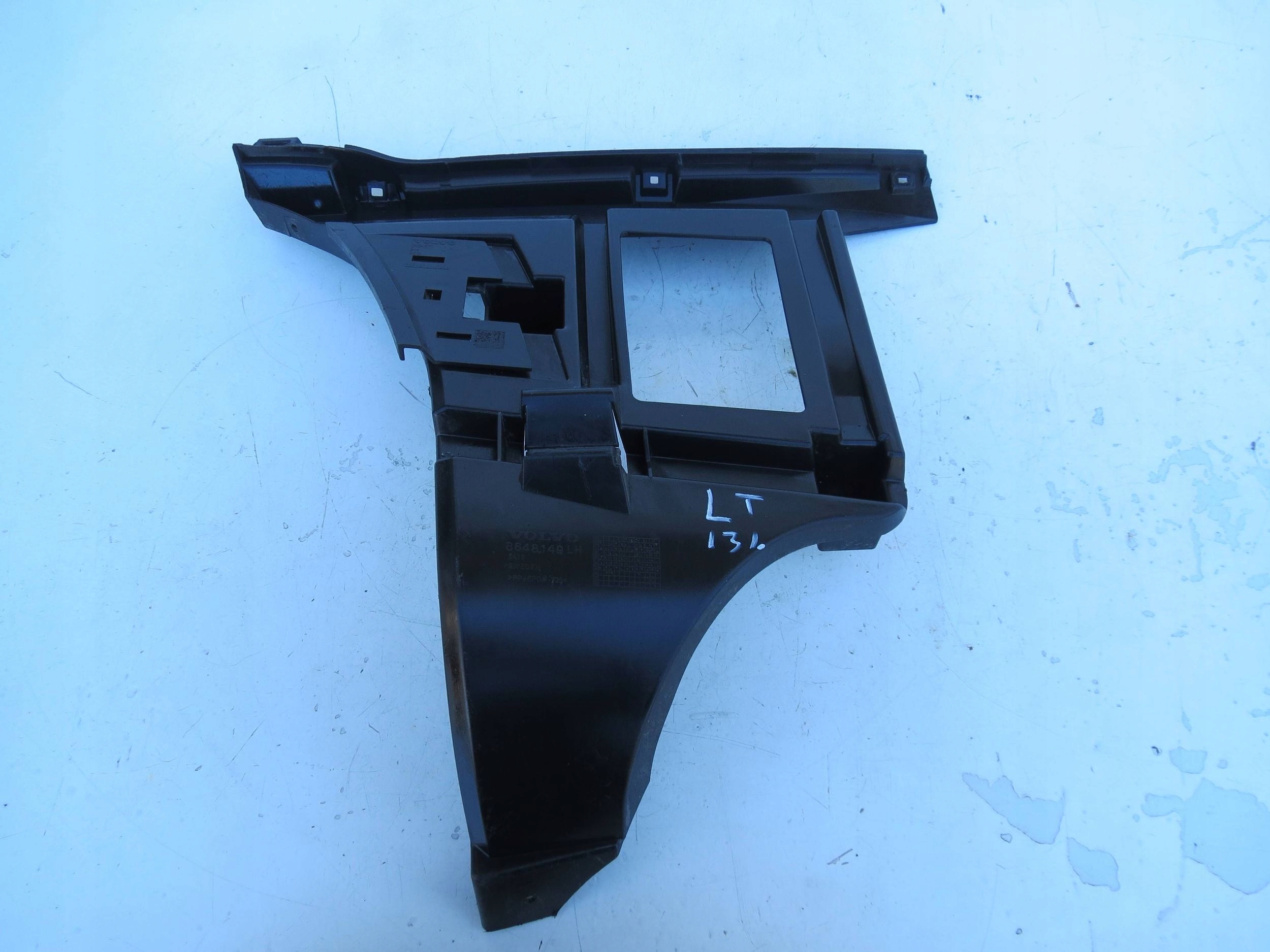 bumper bracket left VOLVO XC70 II CROSS AWD 2.4D 185KM 2000-2007r 8648149