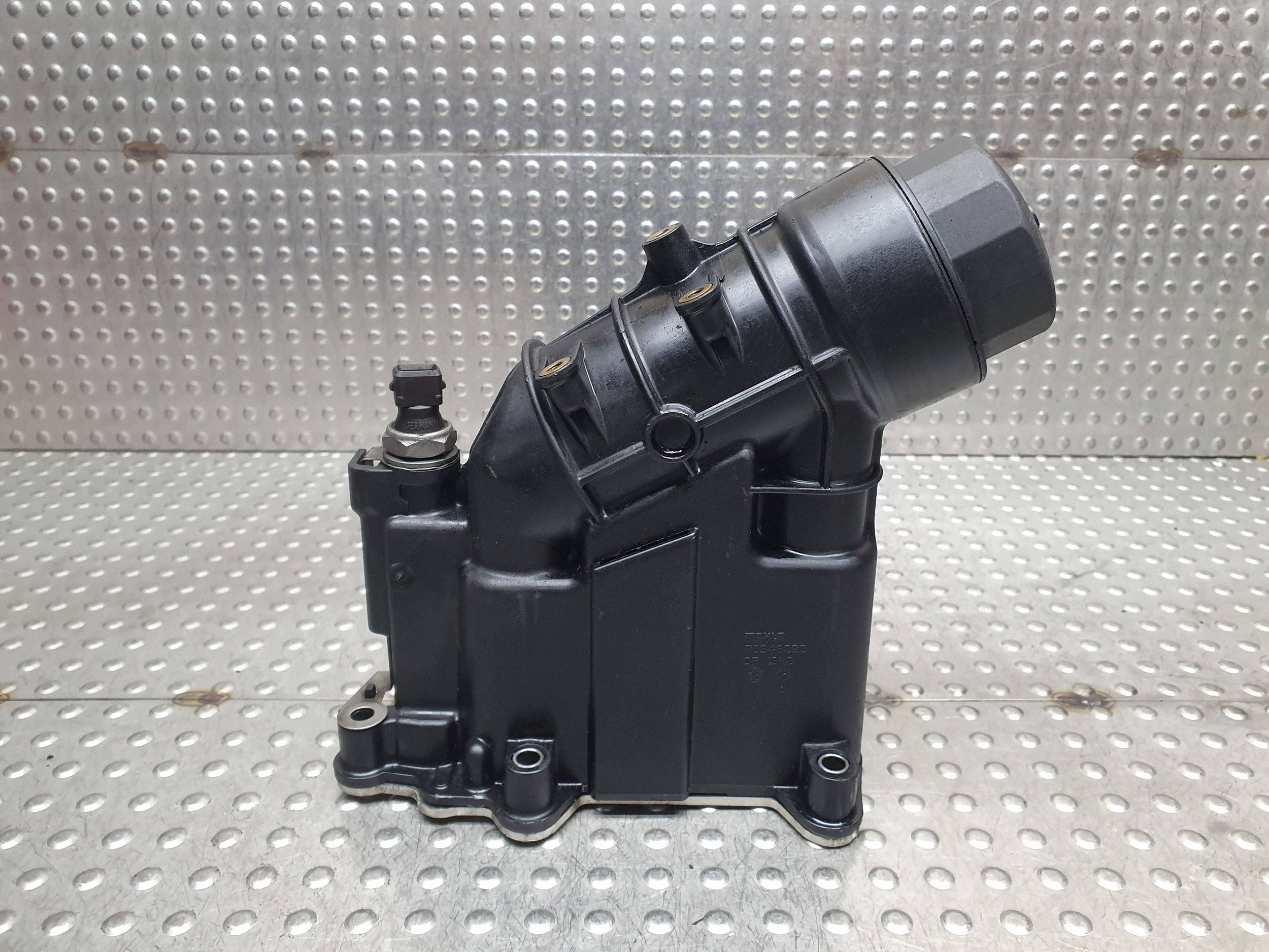oil filter holder 7807799 BMW E90 E83 E87 E91 E60 E88 E92 E93 2.0D N47