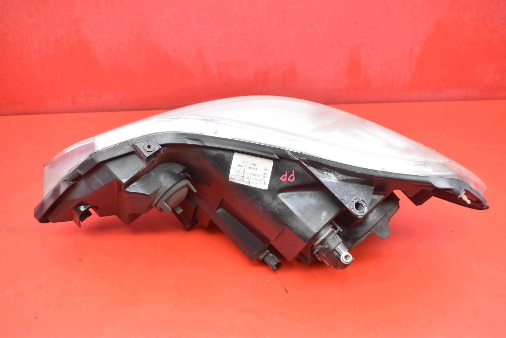REFLEKTOR right light front EU 8200700030 RENAULT THALIA 2 II 08-12
