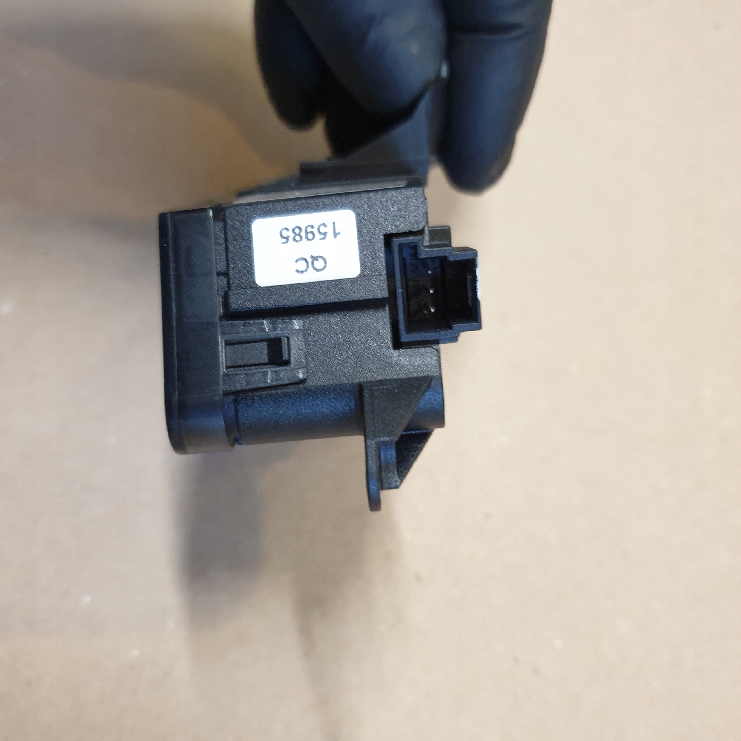 switch BLOKADY door right front MERCEDES S W221 OE