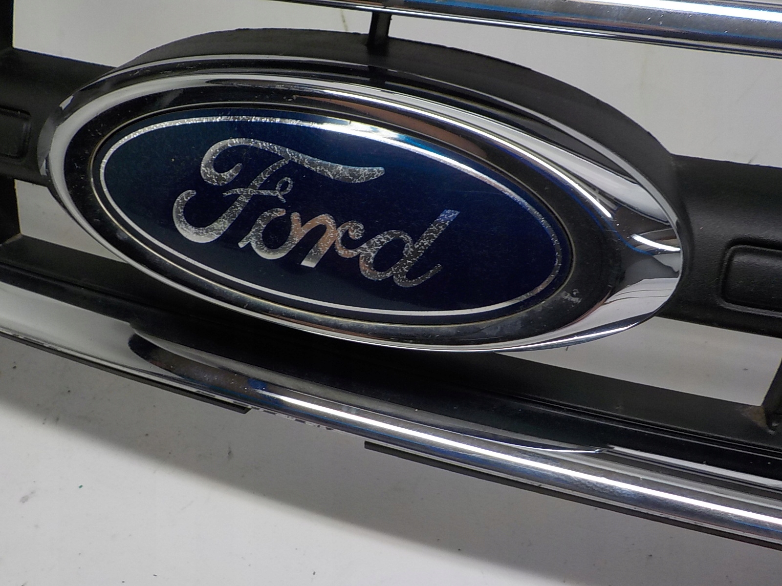 FORD MONDEO IV grill grill BS71-8200-A