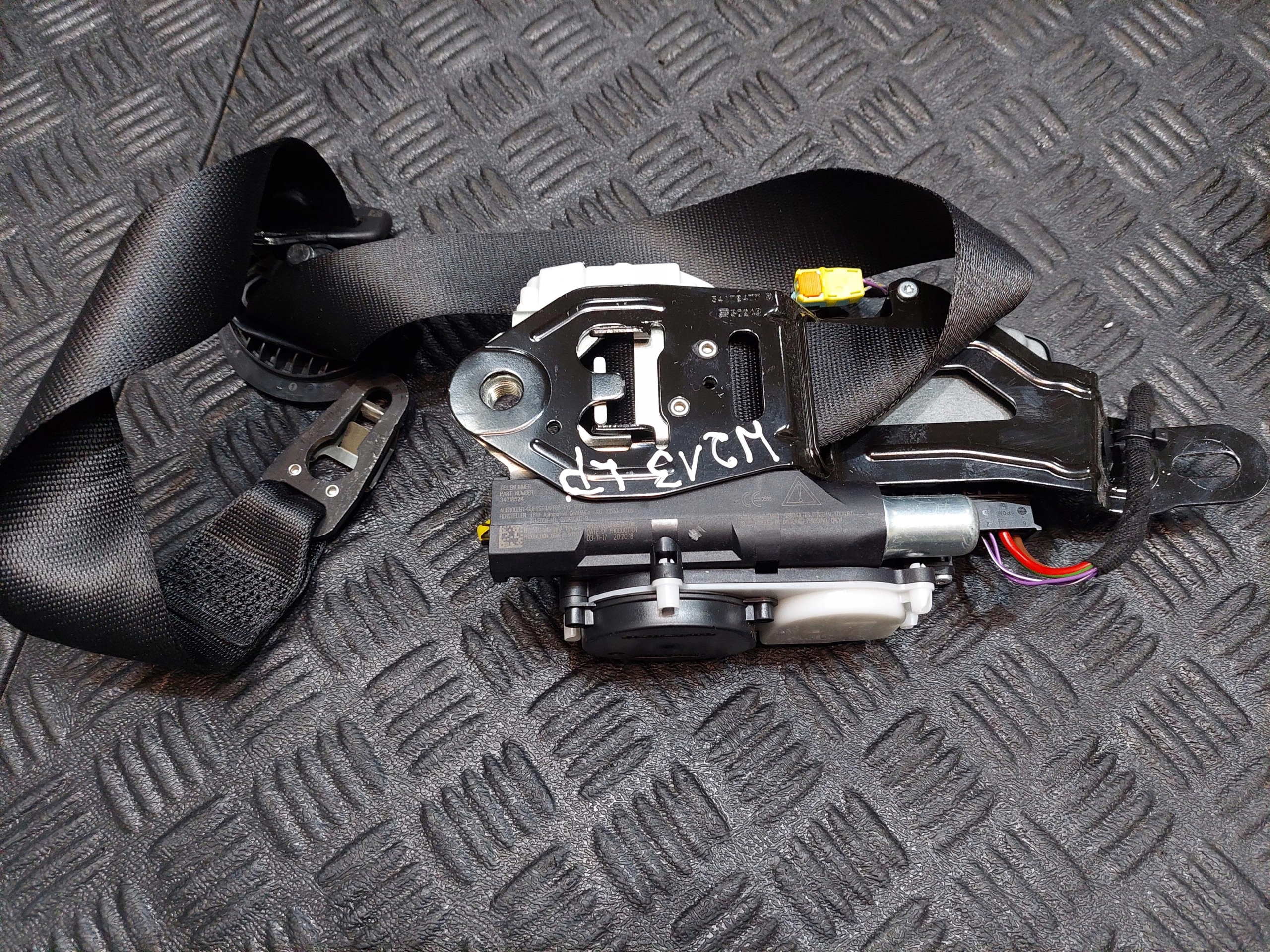 tension belt safety right front front MERCEDES E W213