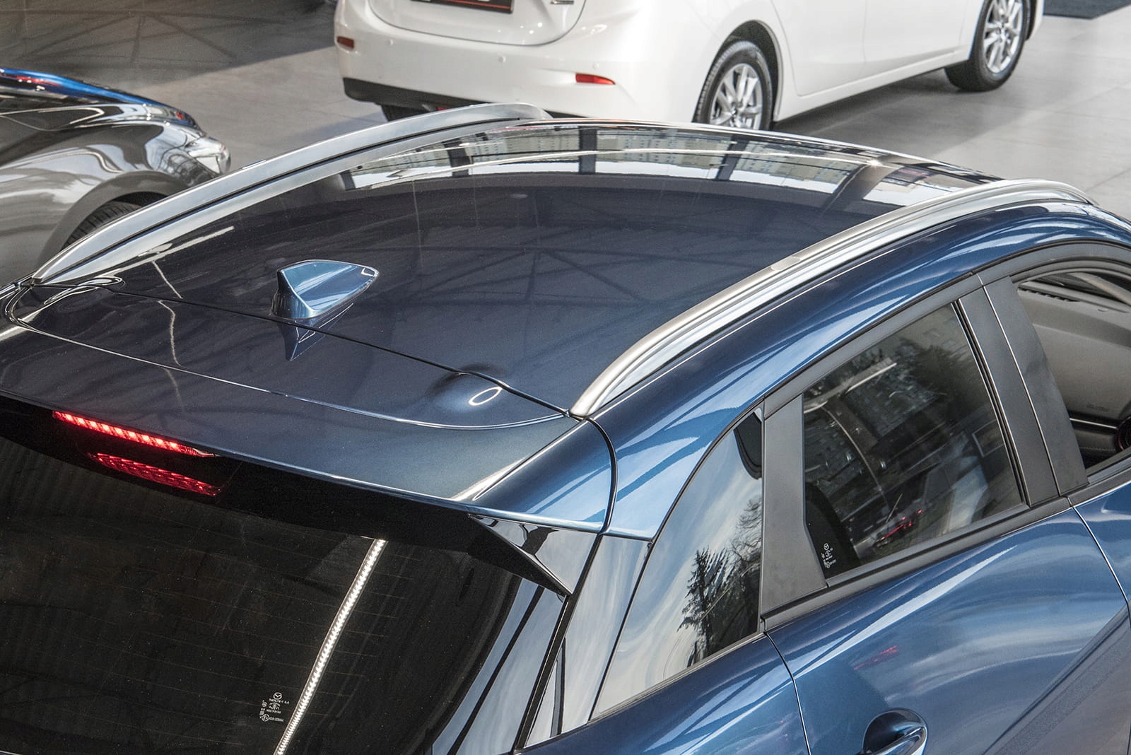 MAZDA CX-3 RELINGI ALUMINIOWE BEZINWAZYJNE Typ samochodu Samochody osobowe