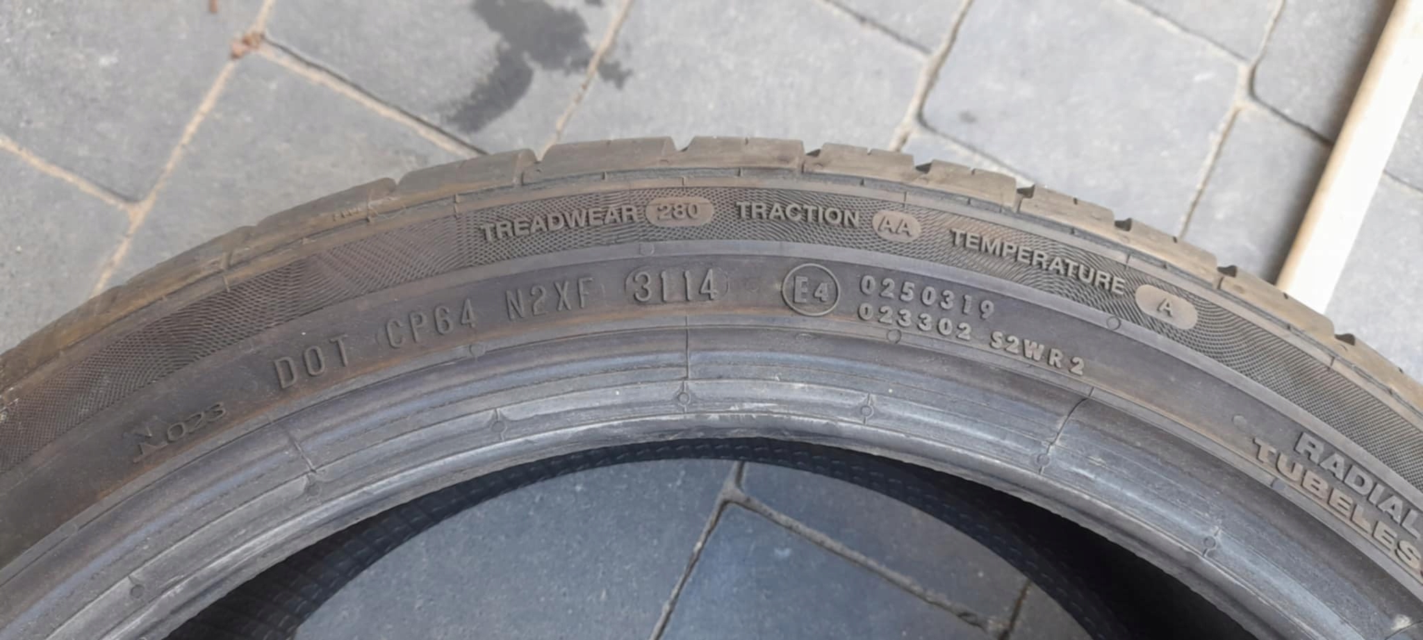CONTINENTAL CONTIPREMIUMCONTACT 2 215/40R17 87W AO