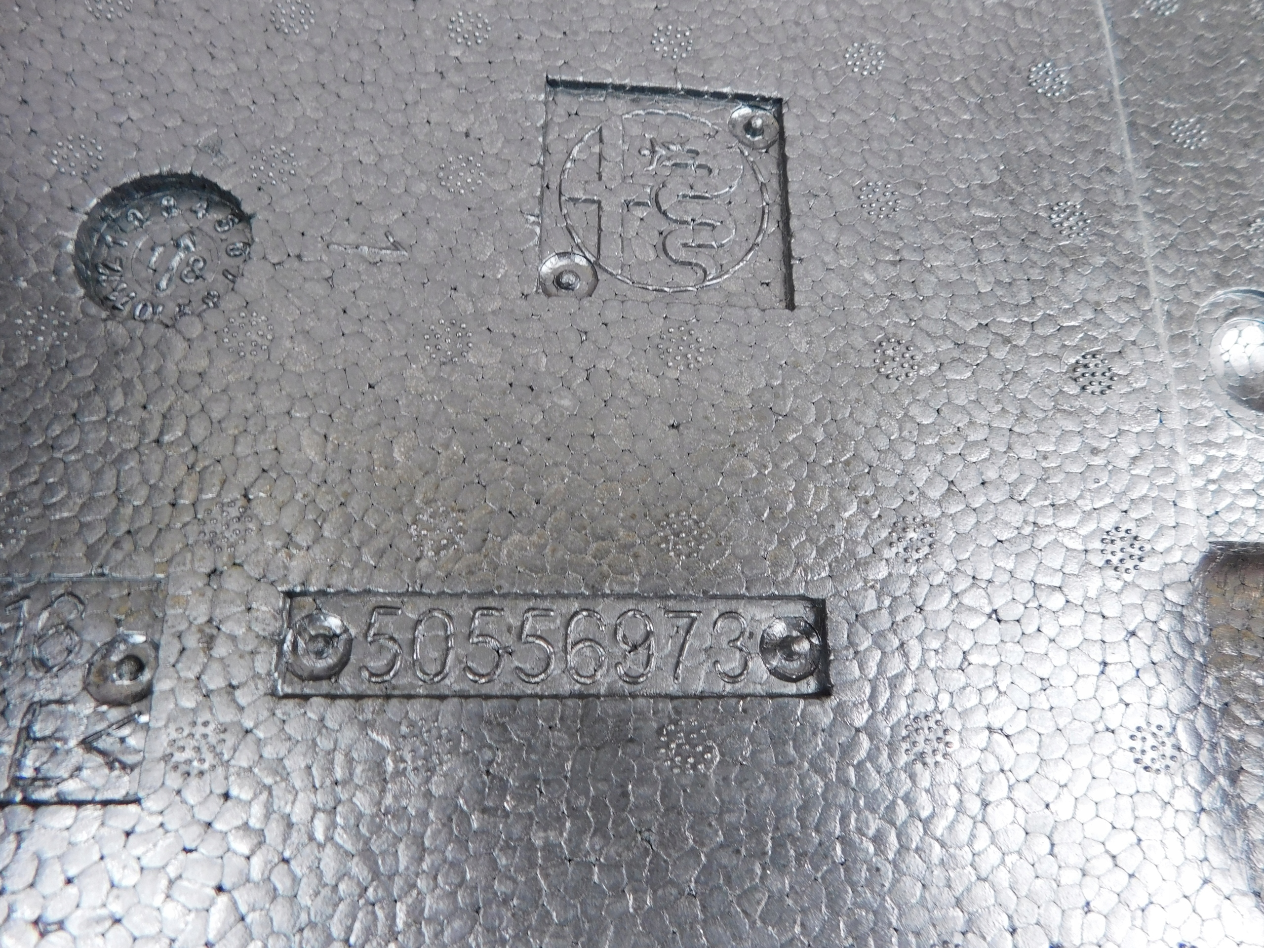 Alfa Romeo Giulia Quadrifoglio QV pianki wypełnienia bagażnika komplet Typ samochodu Samochody osobowe