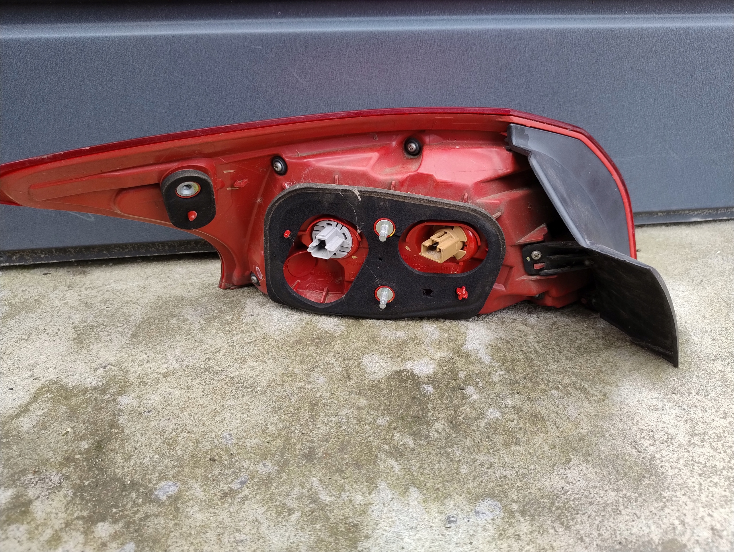 light right rear part rear MITSUBISHI LANCER 8 VIII 5D HB