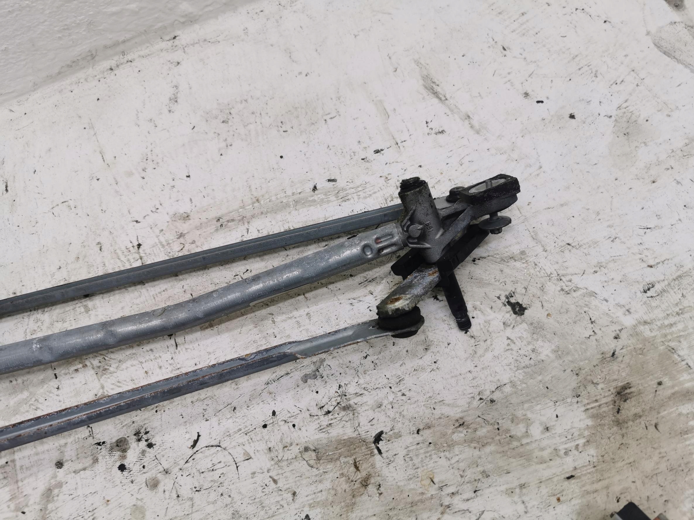 Wischergestänge vorne FORD MONDEO MK4 EU