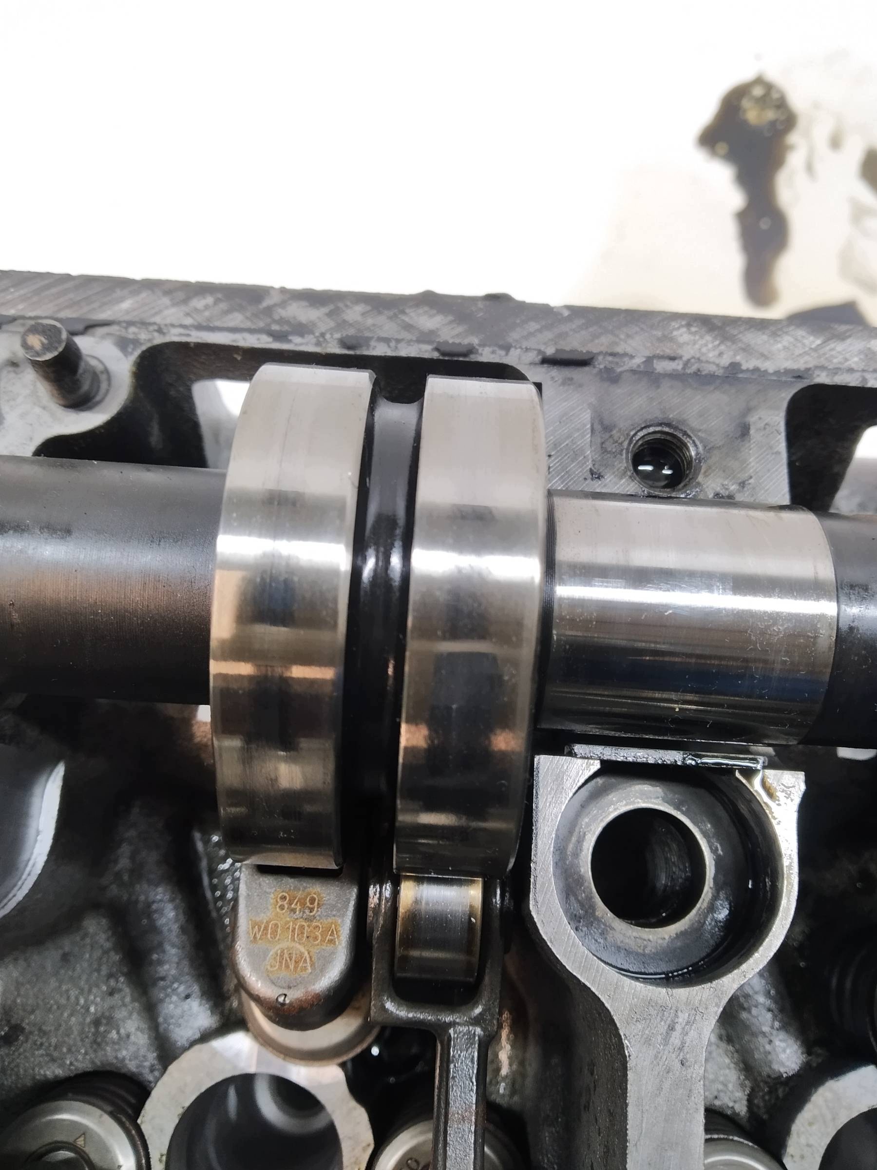 head. complete 03C103373A 2.0 TDI VW Volkswagen Passat VI (2005-2010) B6