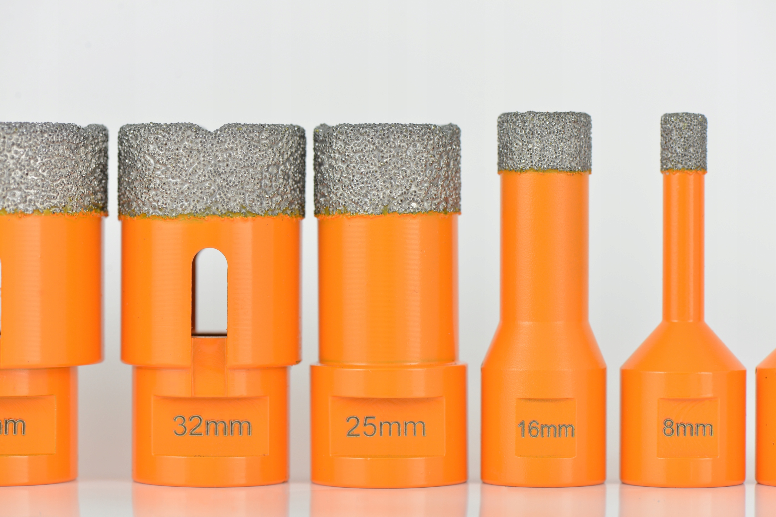 OTWORNICA DIAMENTOWA DO GRESU 82MM M14 CERAM-X Średnica 82 mm