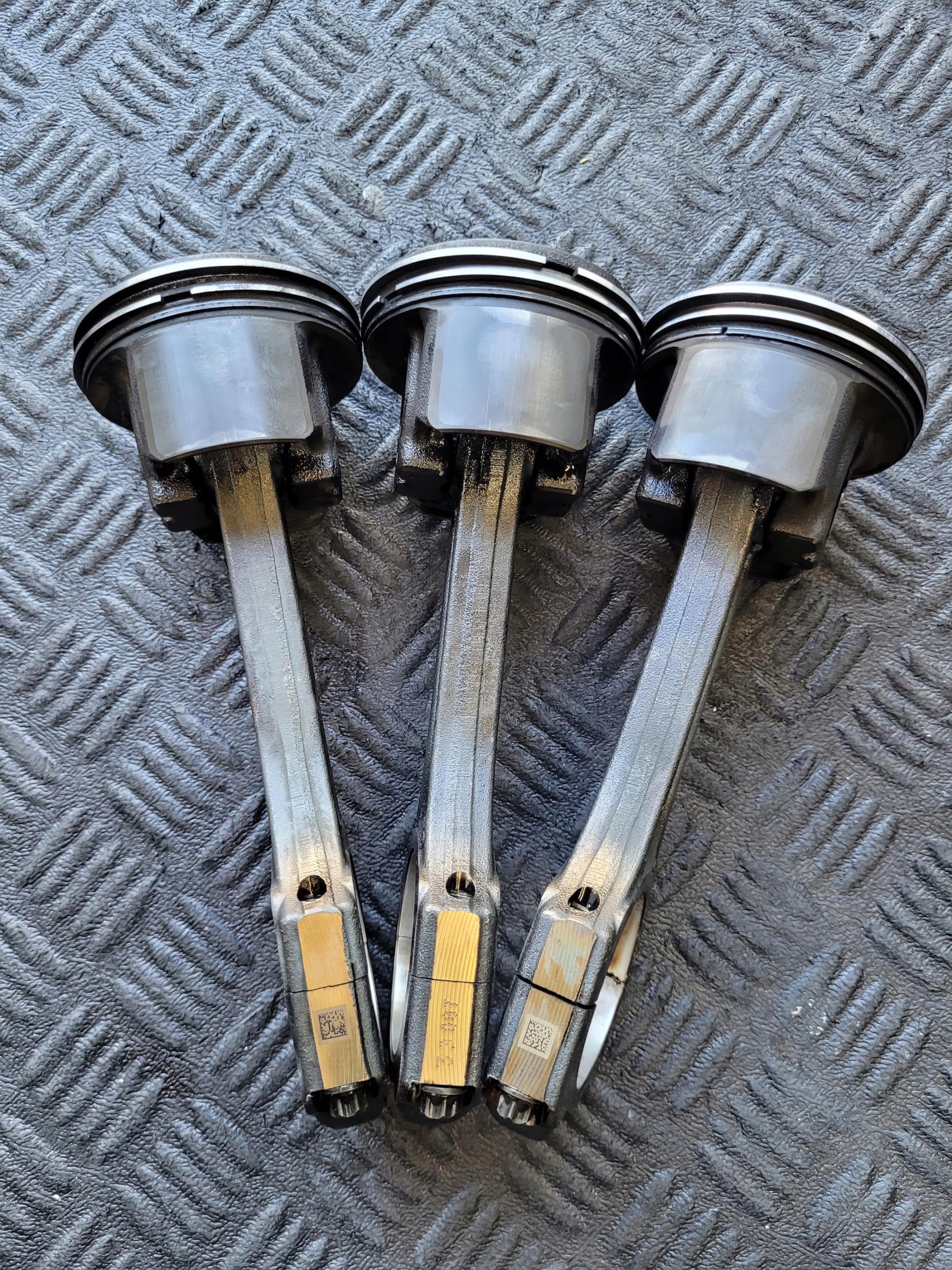 piston + connecting rod MERCEDES W213 S213 E 220 D 2.0 CDI 654920