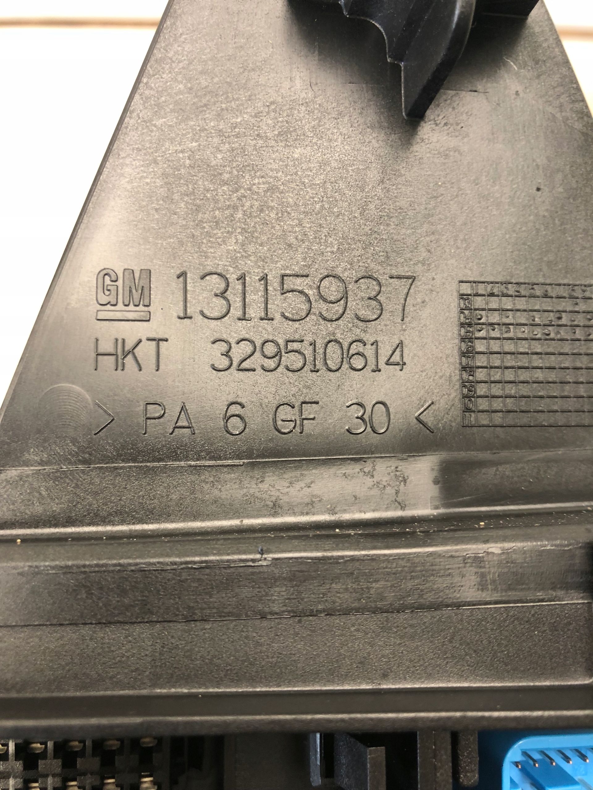 Module Boîte BSI OPEL ASTRA H 13115937