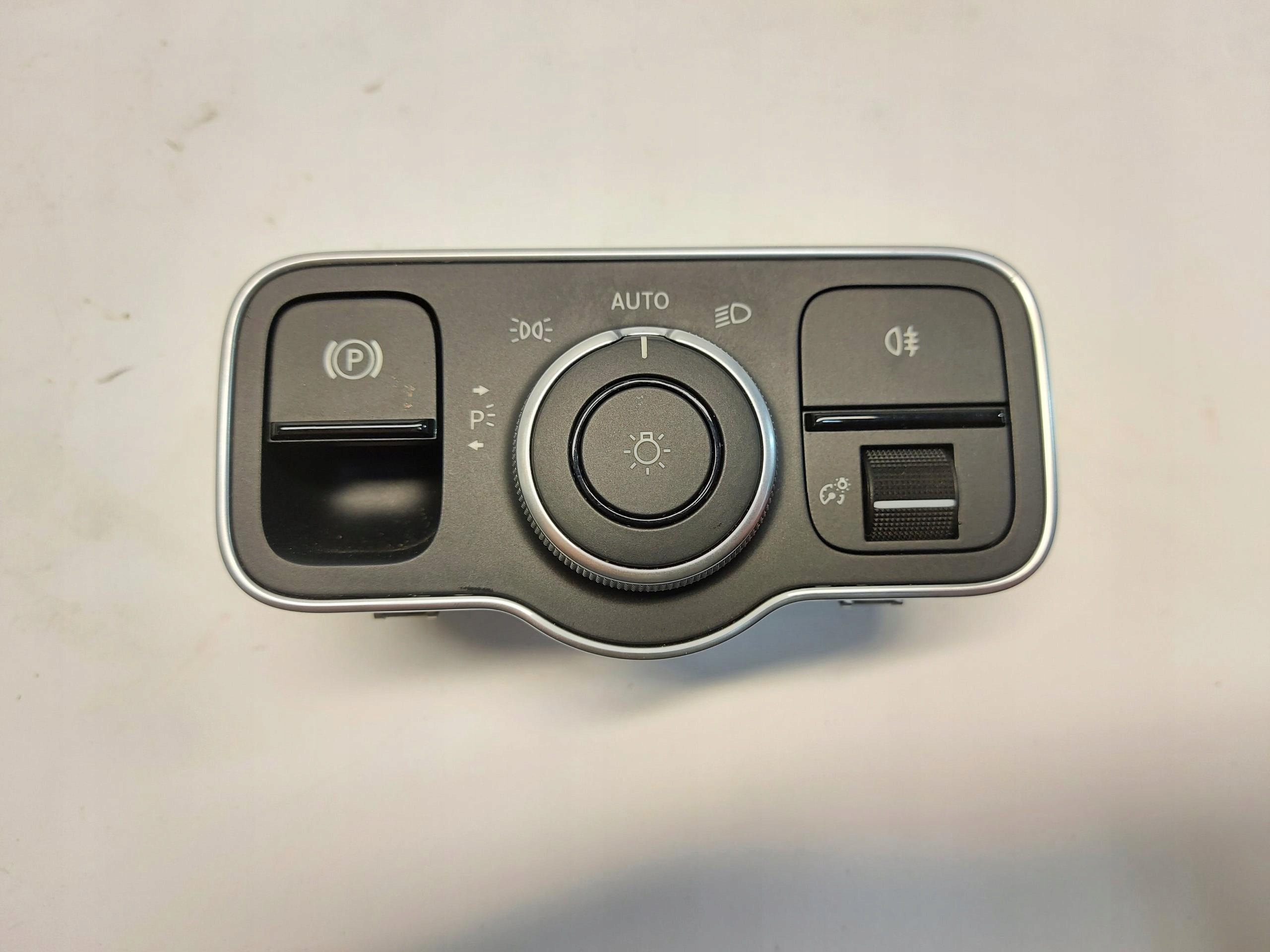 Mercedes EQA 250+ W243 Interrupteur commande phares feux A2479052902-JLK01