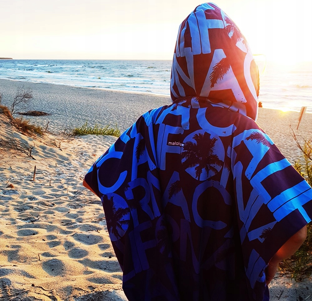 Ponczo do morsowania kaptur mikrofibra dla morsa Kolor dominujący odcienie niebieskiego