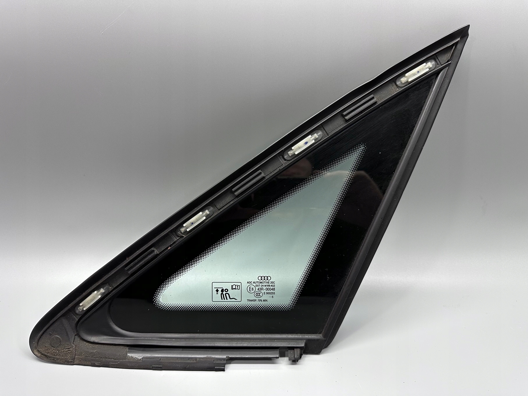 8V5845300K - AUDI A3 8V седан кузовне скло правий 15R AS2