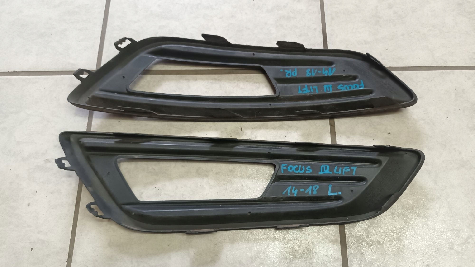 rechts oder links Lüftungsgitter der Stoßstange FORD FOCUS III LIFT 2014->