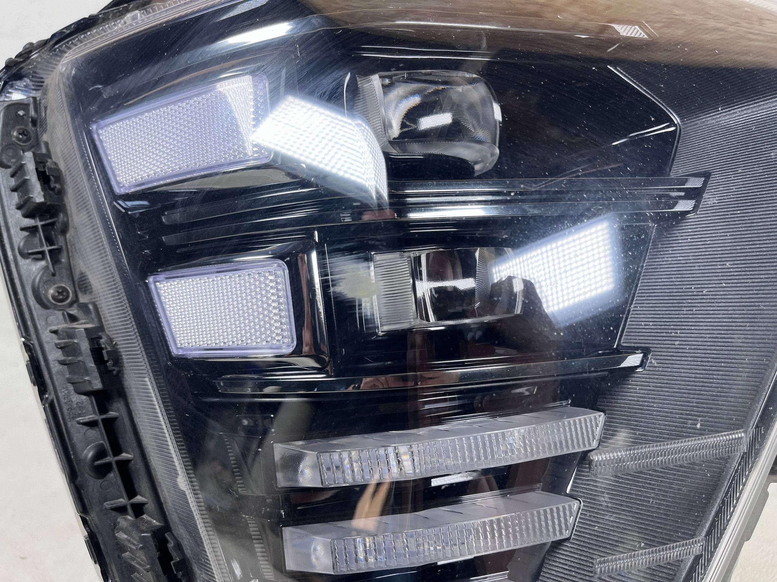 Hyundai Kona 2 II 22- Full Led light right front front
