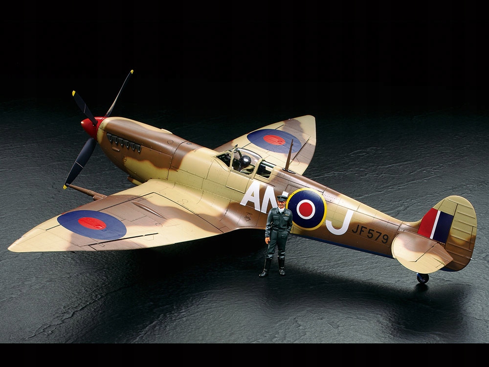 Letadlo Supermarine Spitfire Mk.VIII model 60320 Tamiya