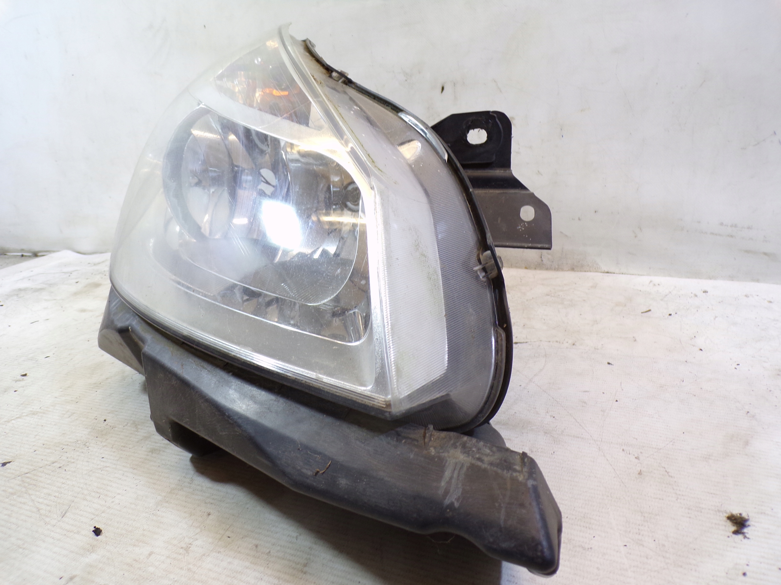 light front front right RENAULT CLIO 3 III (1) (K1)