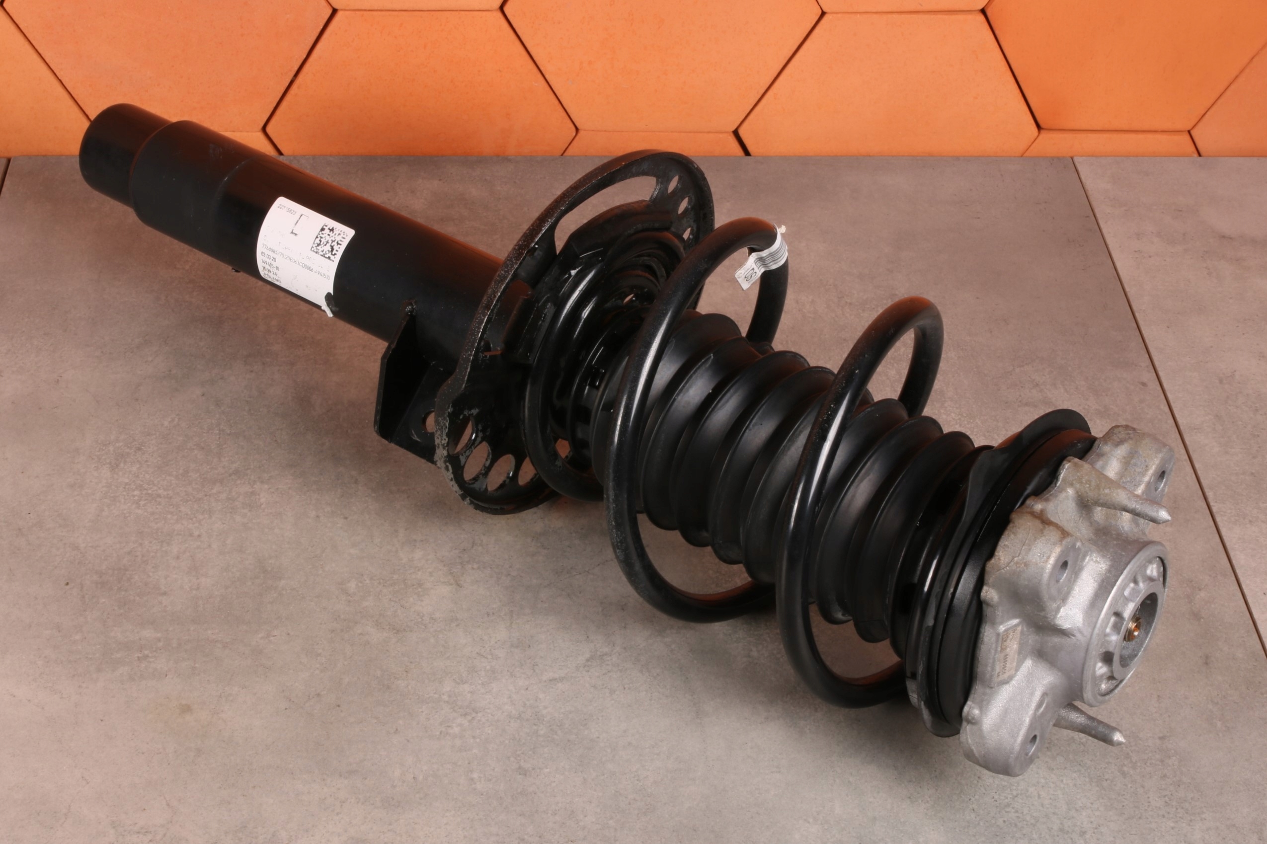 BMW 4' G22 420d 420i 430i shock absorber left front front 6888537 9248 km !!