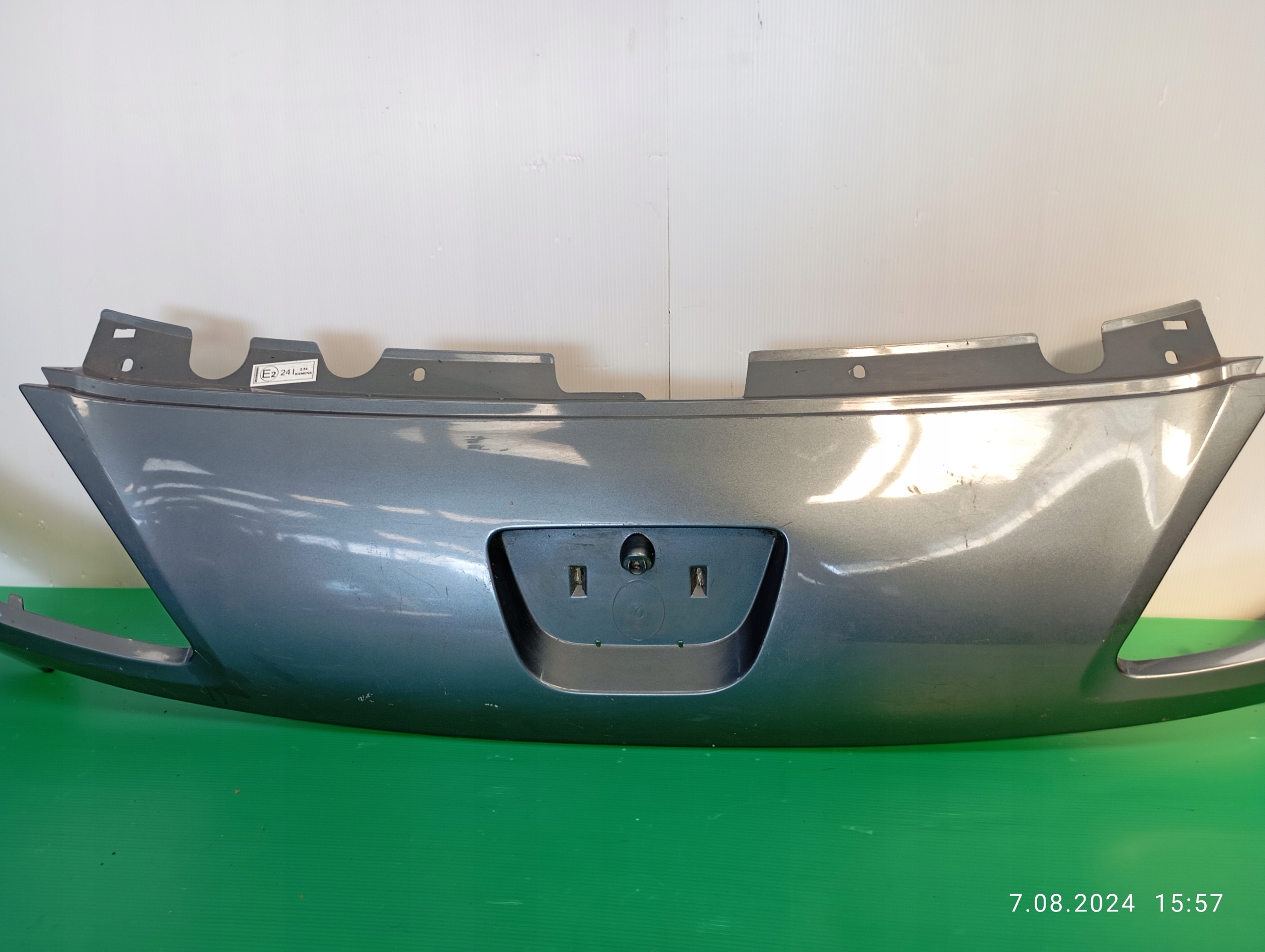 решетка радиатора peugeot 1007 9646173877