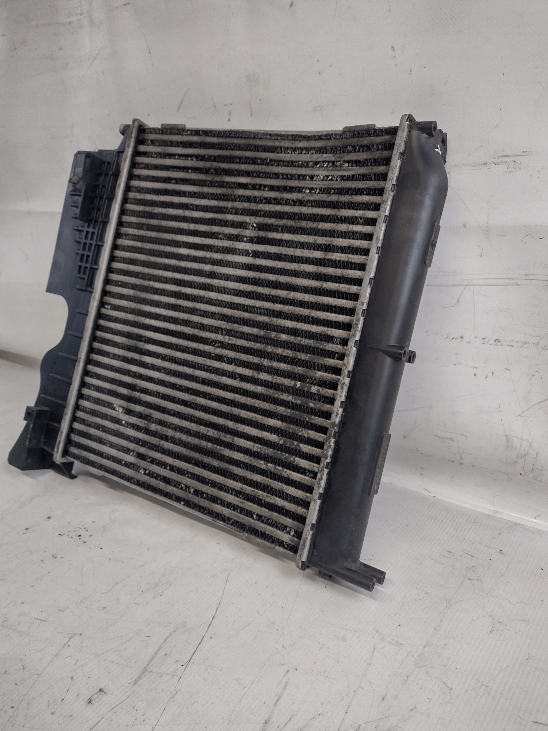 Intercooler Chrysler Voyager IV 2,8 CRD 150 KM 05142489AA