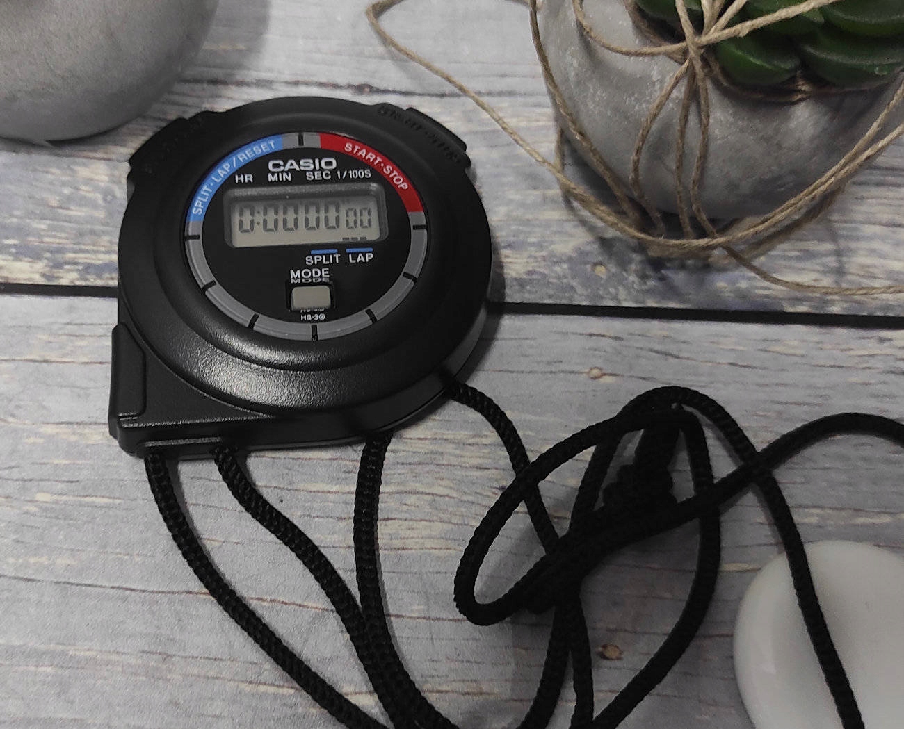 KLASYCZNY PROSTY STOPER CASIO HS-3V-1RET 1/100 10h Wysokość koperty 62 mm