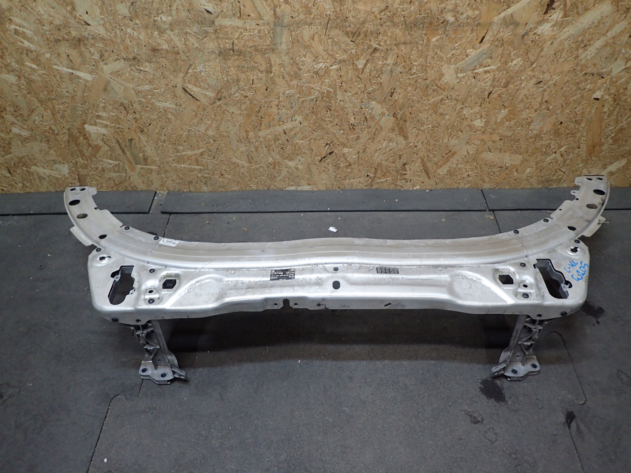 PAS PRZEDNI MERCEDES C KLASA W205 A2056203301