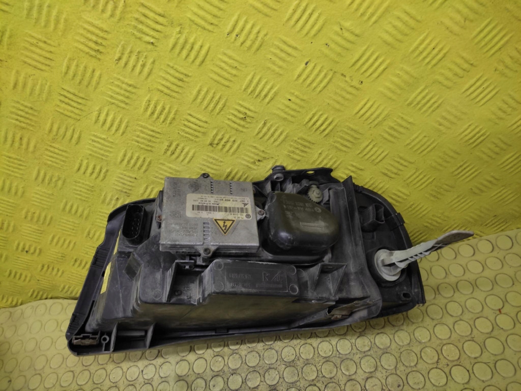 SEAT ALHAMBRA REFLEKTOR light right front 7M3941018