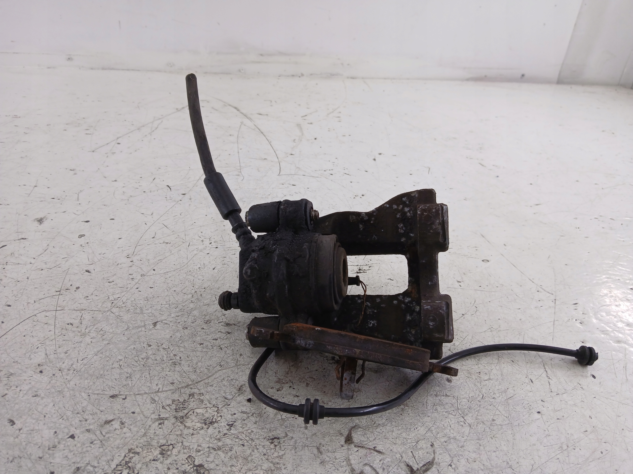 MERCEDES W212 caliper brake right rear part