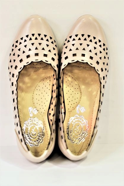 KORZENIOWSKI CZÓŁENKA 3246 BEŻ 108 R. 39 Kolekcja wiosna / lato