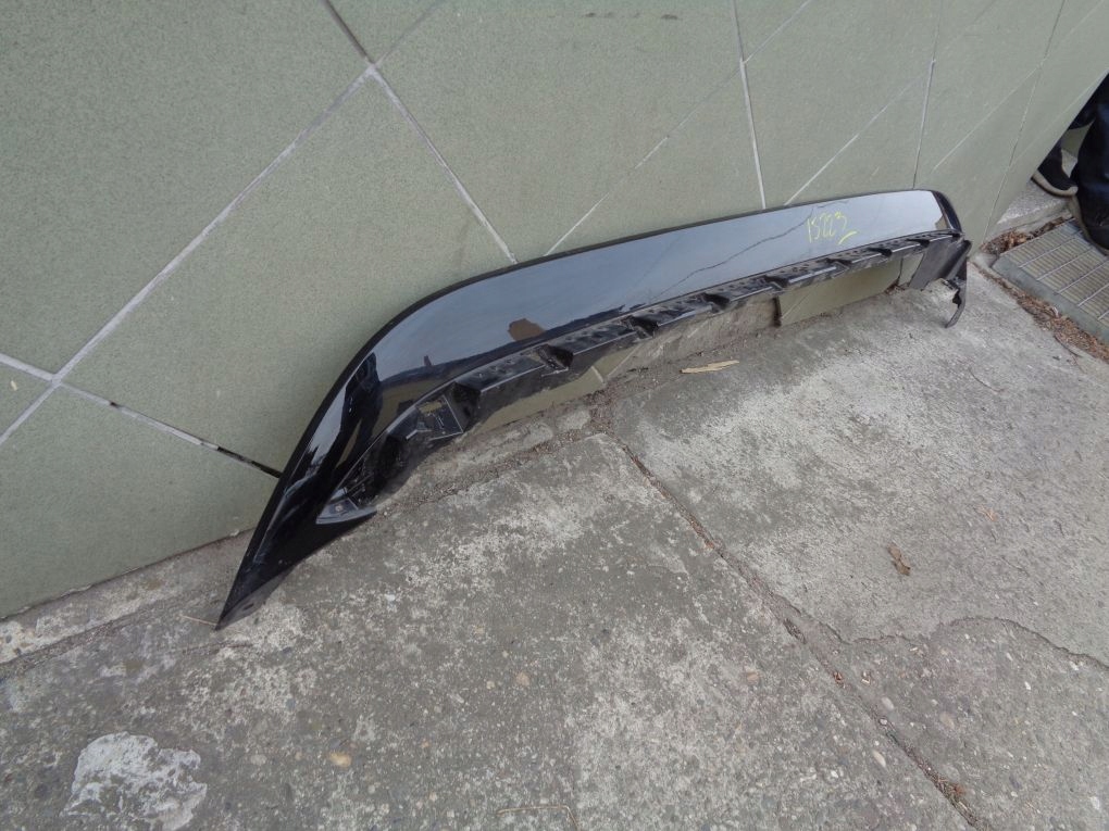 TOYOTA COROLLA E21 KOMBI 18- Paraurti posteriore accessori