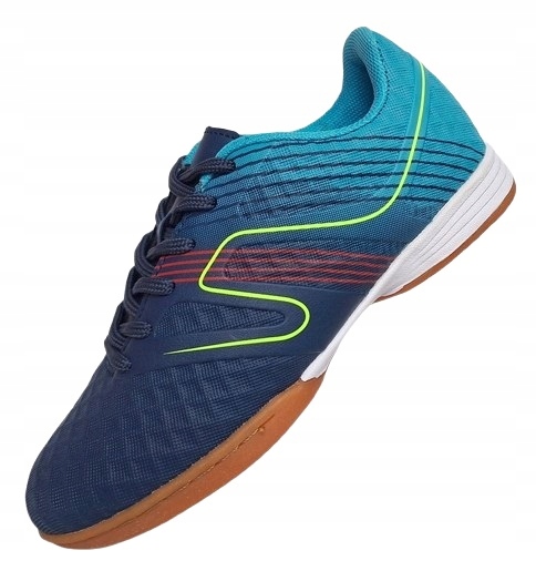 Sportovní obuv pro tělocvičnu, halu, fotbalovou futsalovou halu, velikost 36 na venkovní hřiště