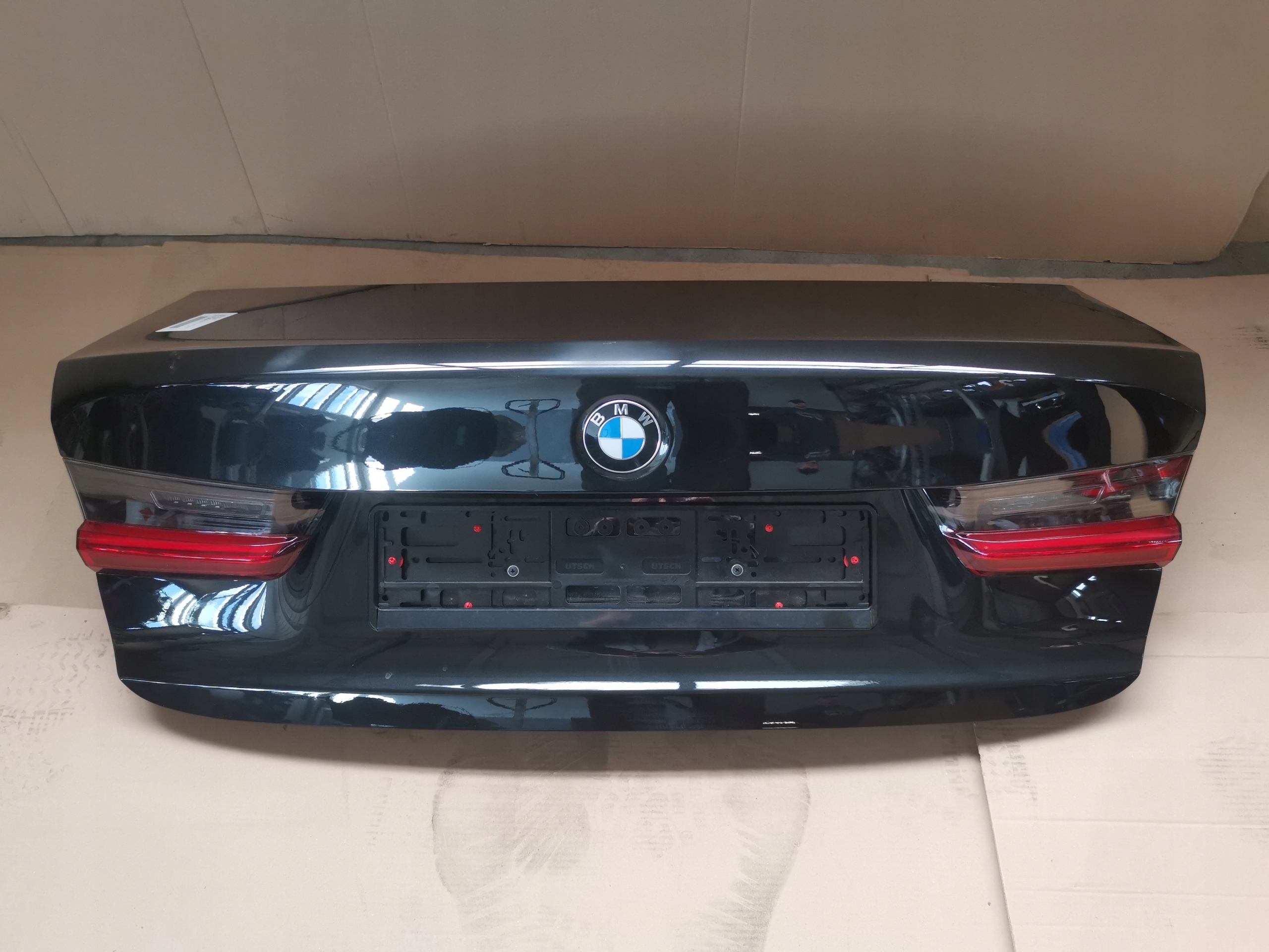 KLAPA BAGAŻNIKA BMW G20 475 BLACK-SAPPHIRE