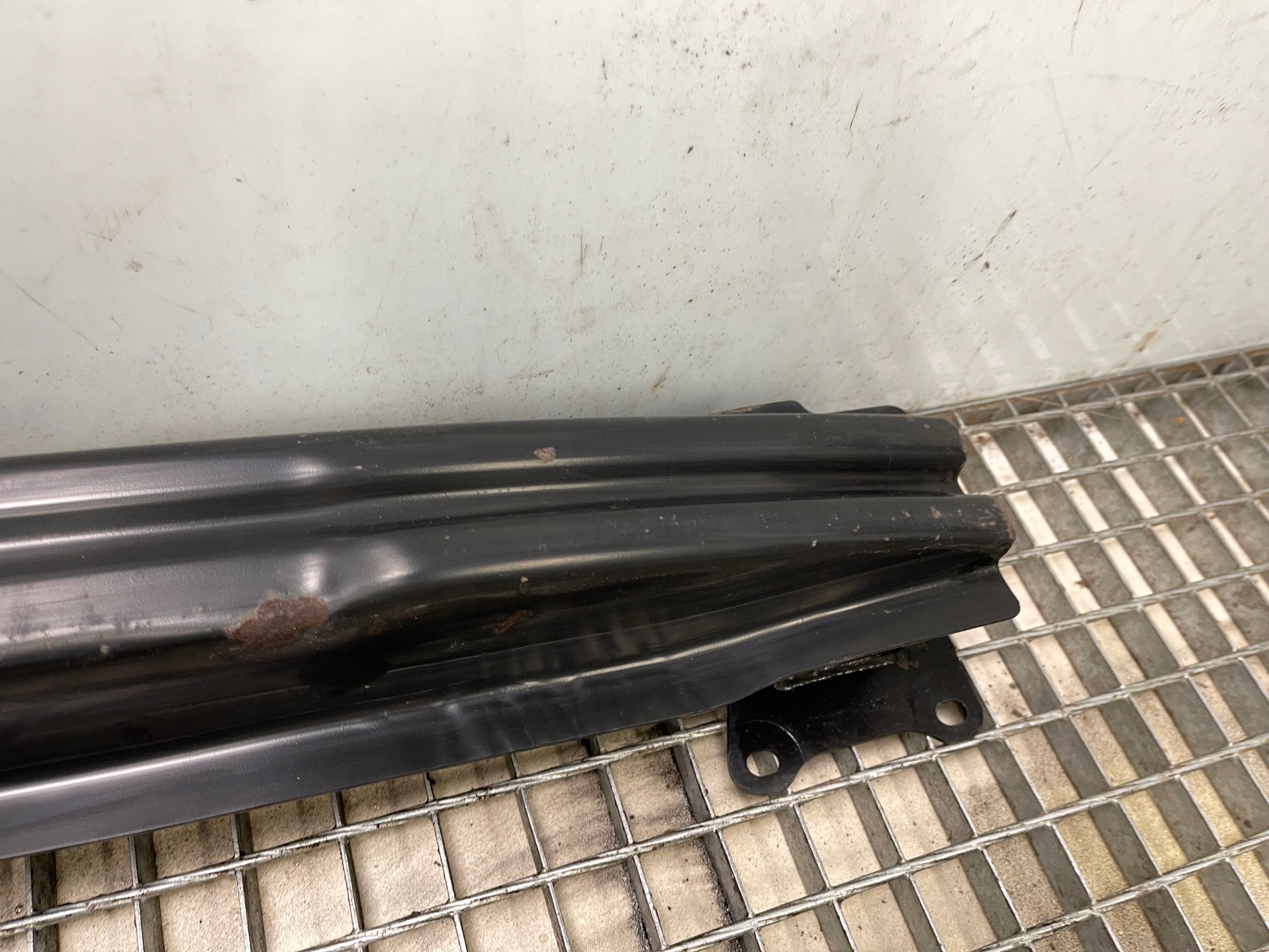 bumper support rear part VW GOLF VI 5K0807305A 5K0807585A