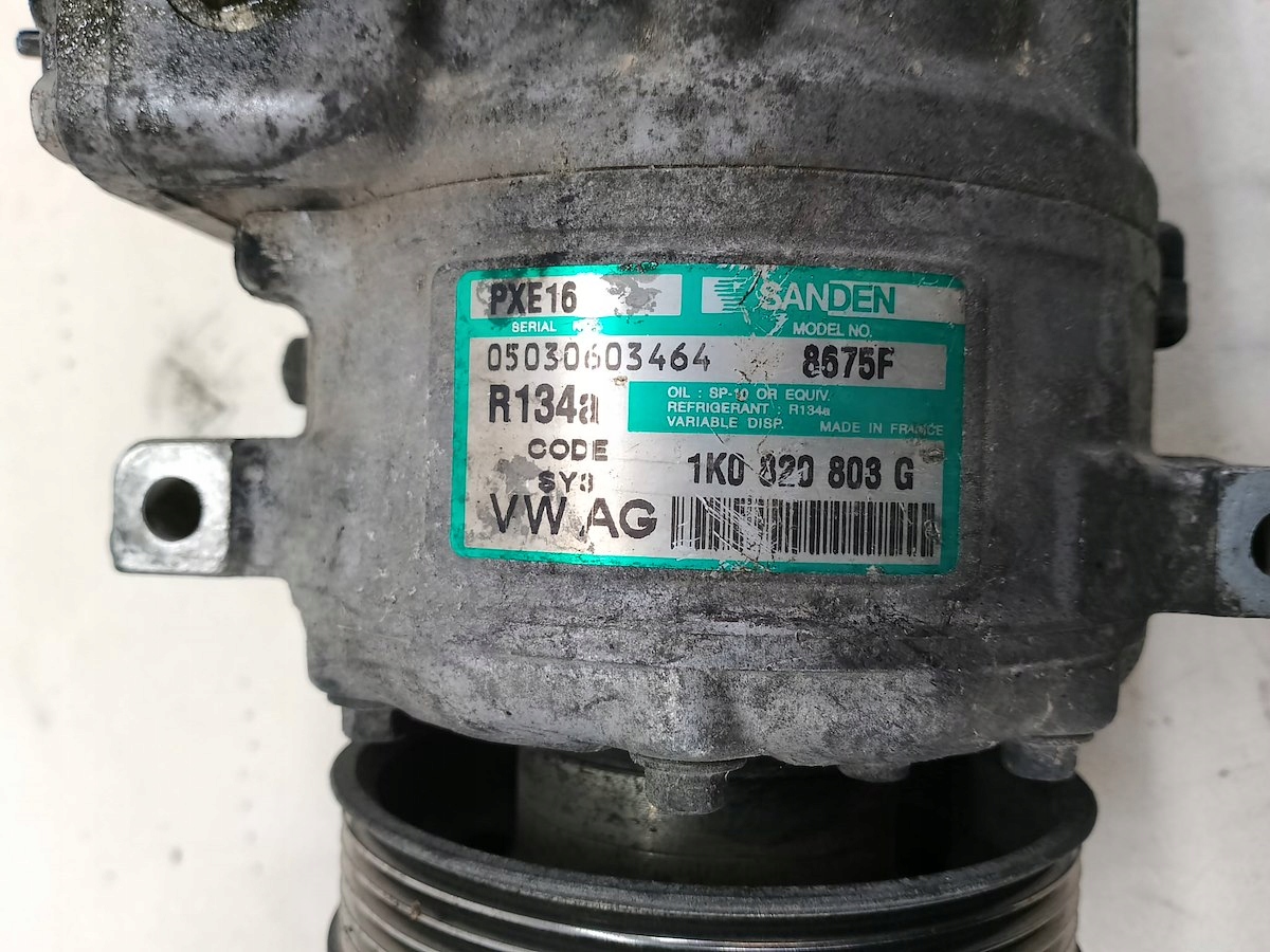насос, компрессор кондиционера vw Golf V 1K0820803G PXE16
