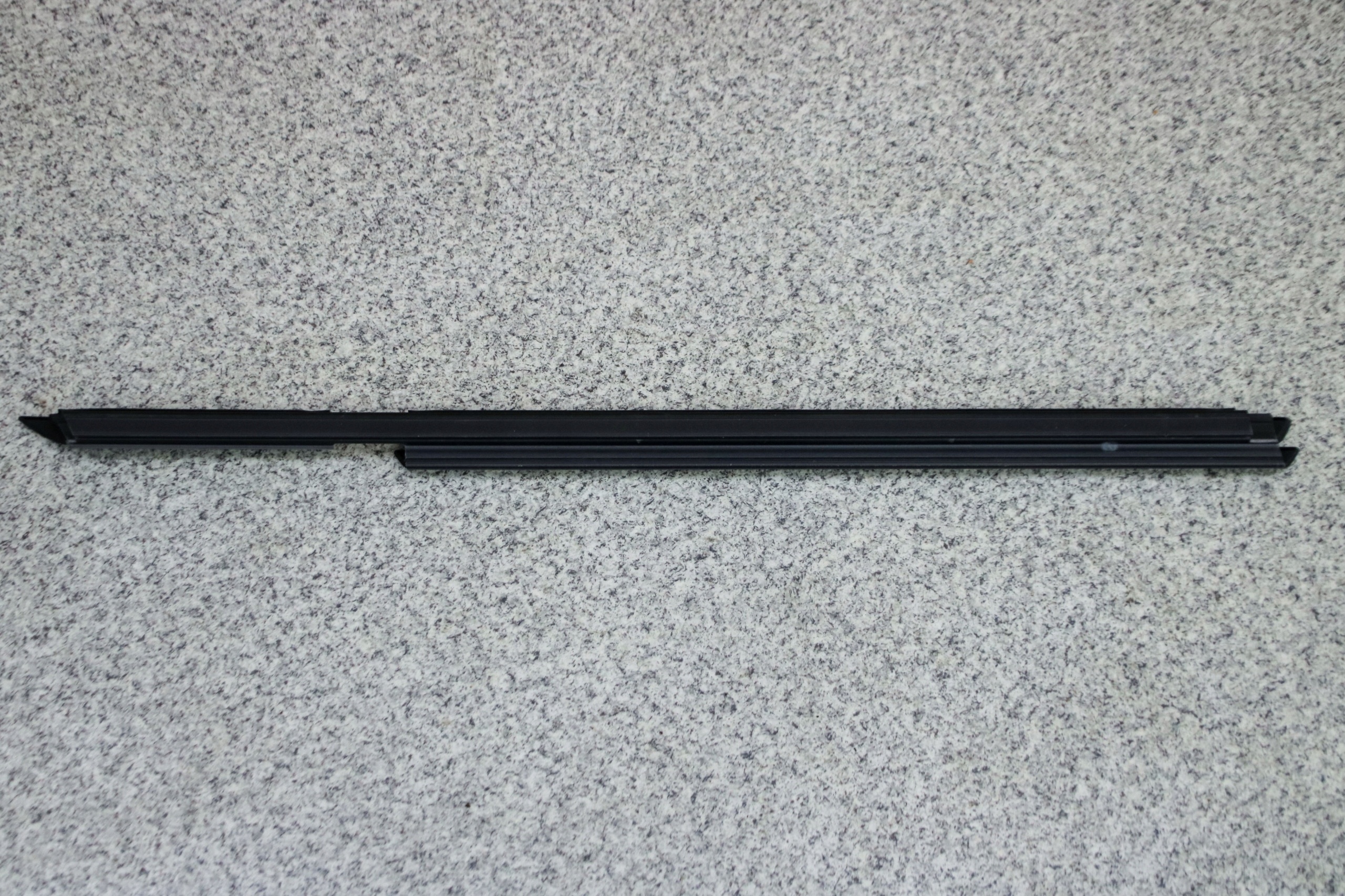 BMW G20 G21 moulding dust door left rear part 7407421