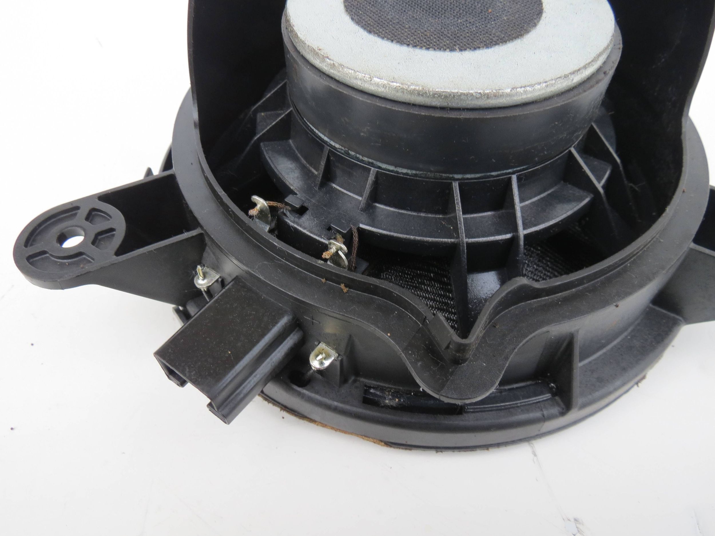 speaker door rear part VOLVO XC90 8633110