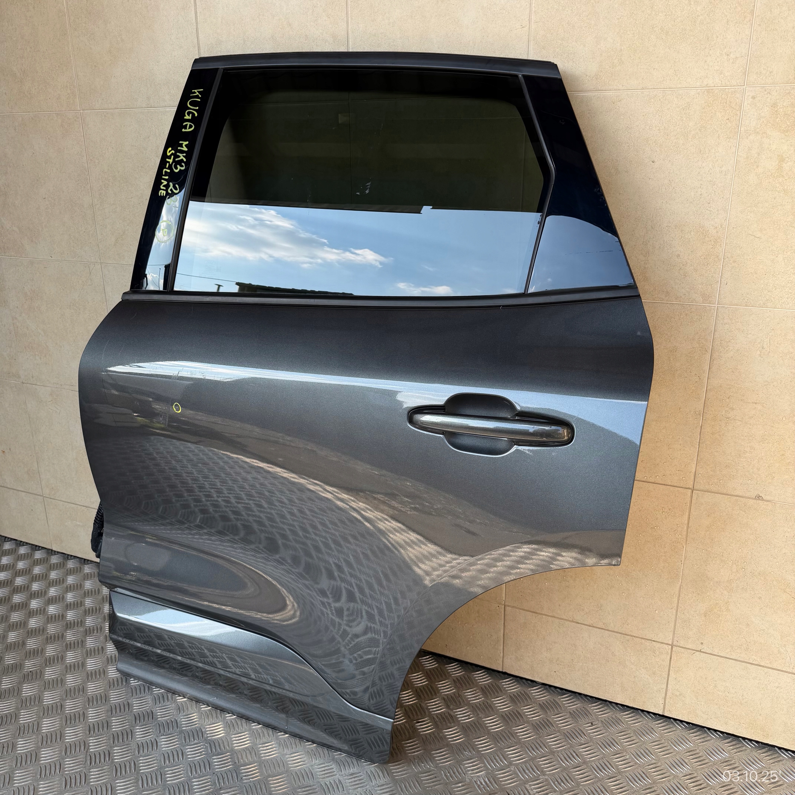 door complete rear. left FORD KUGA III MK3 ST-LINE 2023 ROK